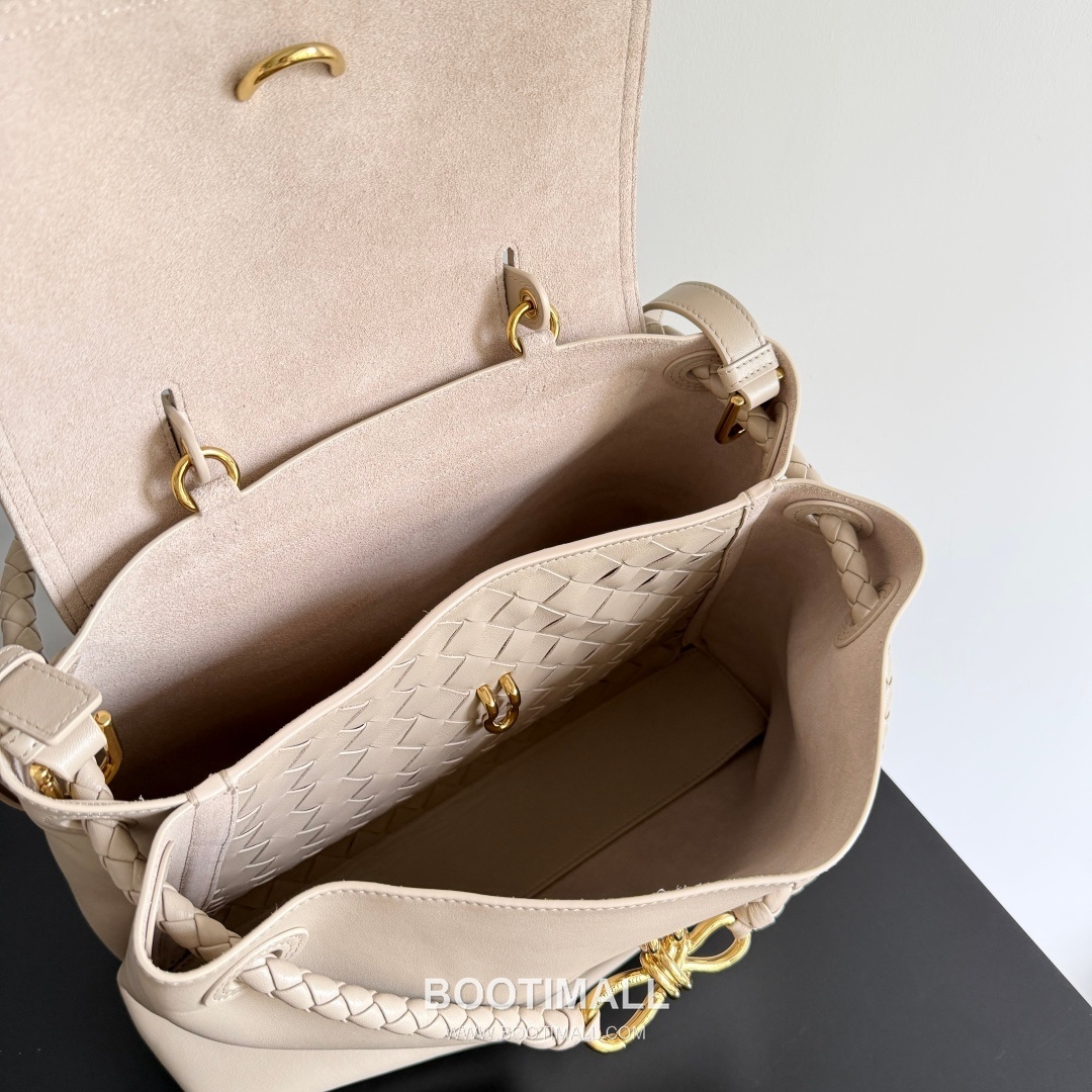 Bottega Veneta Ciao Intrecciato Knot Smooth Calfskin Top Handle Bag 보테가 베네타 차오 인트레치아토 노트 스무스 카프스킨 탑핸들백 34cm 15