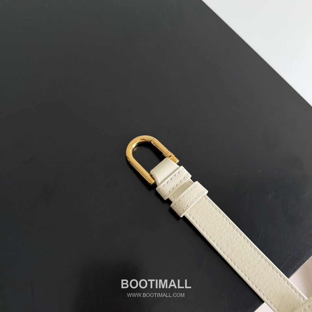 Bottega Veneta Ciao Intrecciato Knot Smooth Calfskin Top Handle Bag 보테가 베네타 차오 인트레치아토 노트 스무스 카프스킨 탑핸들백 34cm 25