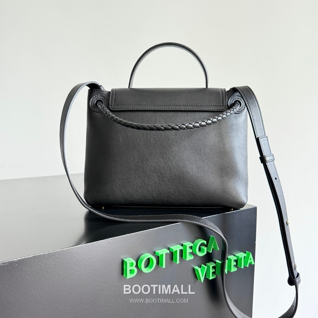 Bottega Veneta Ciao Intrecciato Knot Smooth Calfskin Top Handle Bag 보테가 베네타 차오 인트레치아토 노트 스무스 카프스킨 탑핸들백 26cm 11