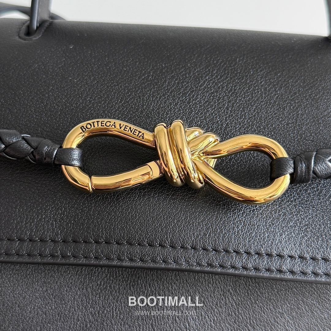 Bottega Veneta Ciao Intrecciato Knot Smooth Calfskin Top Handle Bag 보테가 베네타 차오 인트레치아토 노트 스무스 카프스킨 탑핸들백 26cm 14