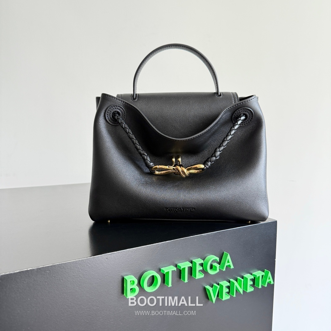 Bottega Veneta Ciao Intrecciato Knot Smooth Calfskin Top Handle Bag 보테가 베네타 차오 인트레치아토 노트 스무스 카프스킨 탑핸들백 26cm 19