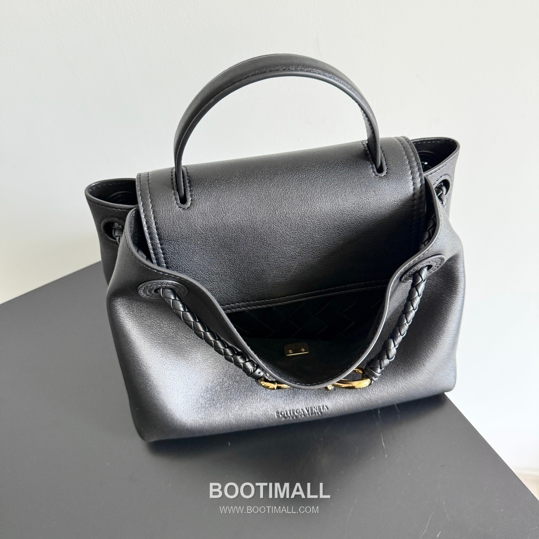 Bottega Veneta Ciao Intrecciato Knot Smooth Calfskin Top Handle Bag 보테가 베네타 차오 인트레치아토 노트 스무스 카프스킨 탑핸들백 26cm 20