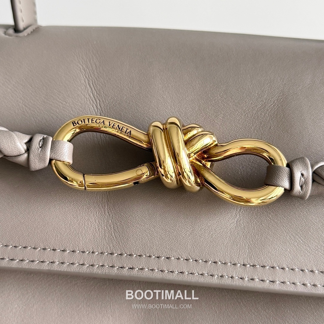 Bottega Veneta Ciao Ciao Leather Top Handle Bag 835835 보테가베네타 차오차오 가죽 탑핸들백 26cm 5