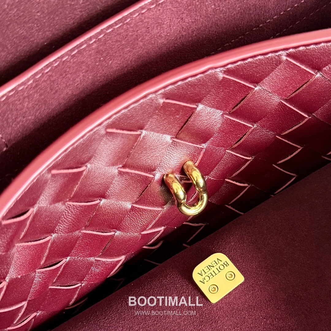 Bottega Veneta Ciao Intrecciato Knot Smooth Calfskin Top Handle Bag 보테가 베네타 차오 인트레치아토 노트 스무스 카프스킨 탑핸들백 26cm 13