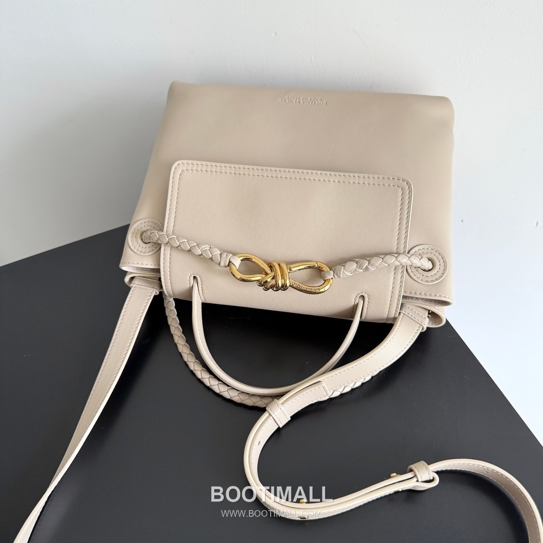 Bottega Veneta Ciao Intrecciato Knot Smooth Calfskin Top Handle Bag 보테가 베네타 차오 인트레치아토 노트 스무스 카프스킨 탑핸들백 26cm 7