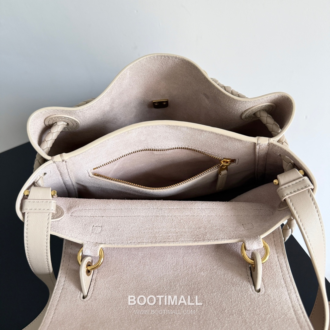 Bottega Veneta Ciao Intrecciato Knot Smooth Calfskin Top Handle Bag 보테가 베네타 차오 인트레치아토 노트 스무스 카프스킨 탑핸들백 26cm 9