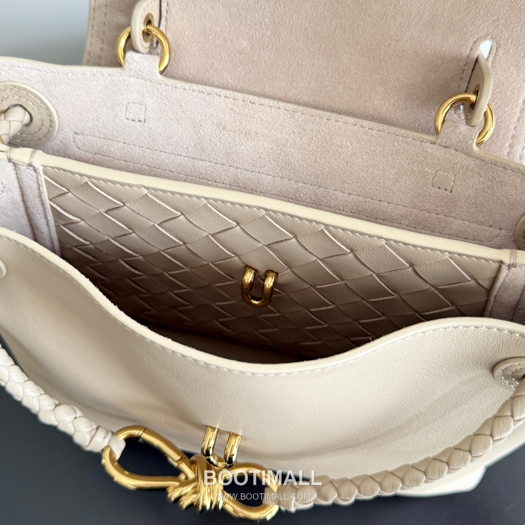 Bottega Veneta Ciao Intrecciato Knot Smooth Calfskin Top Handle Bag 보테가 베네타 차오 인트레치아토 노트 스무스 카프스킨 탑핸들백 26cm 15