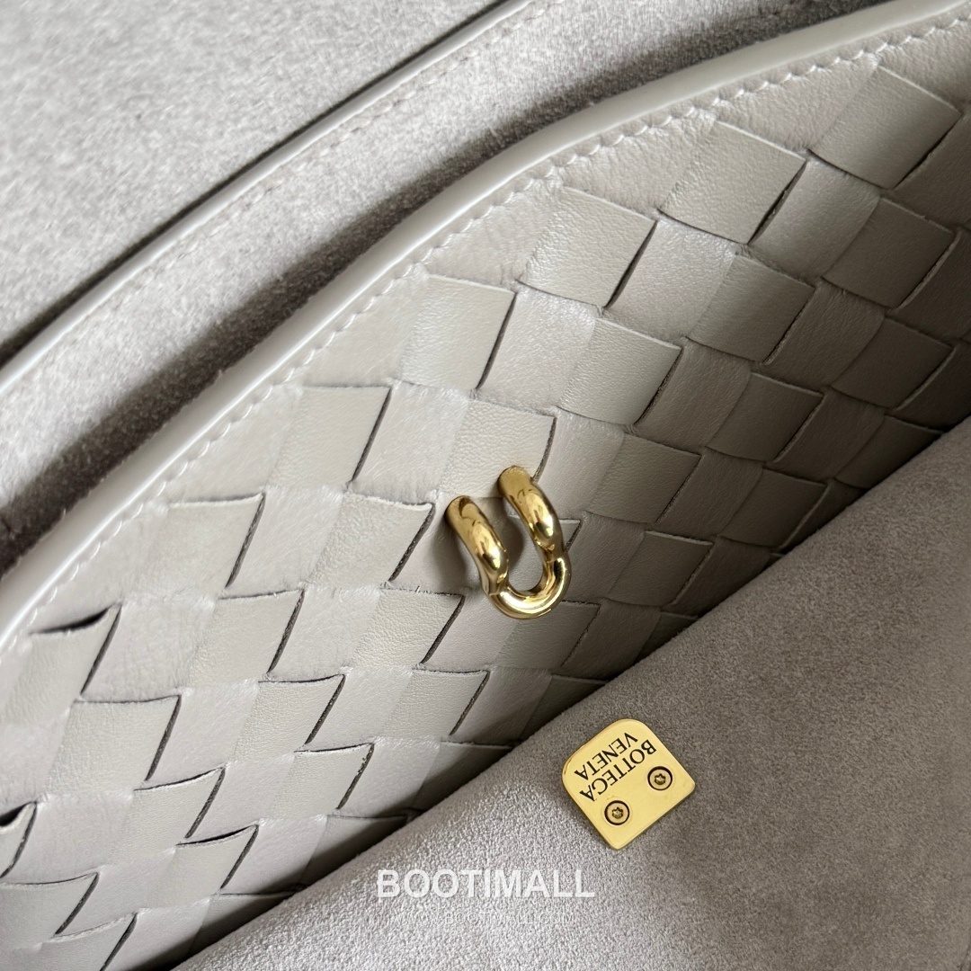 Bottega Veneta Ciao Ciao Leather Top Handle Bag 835835 보테가베네타 차오차오 가죽 탑핸들백 26cm 13