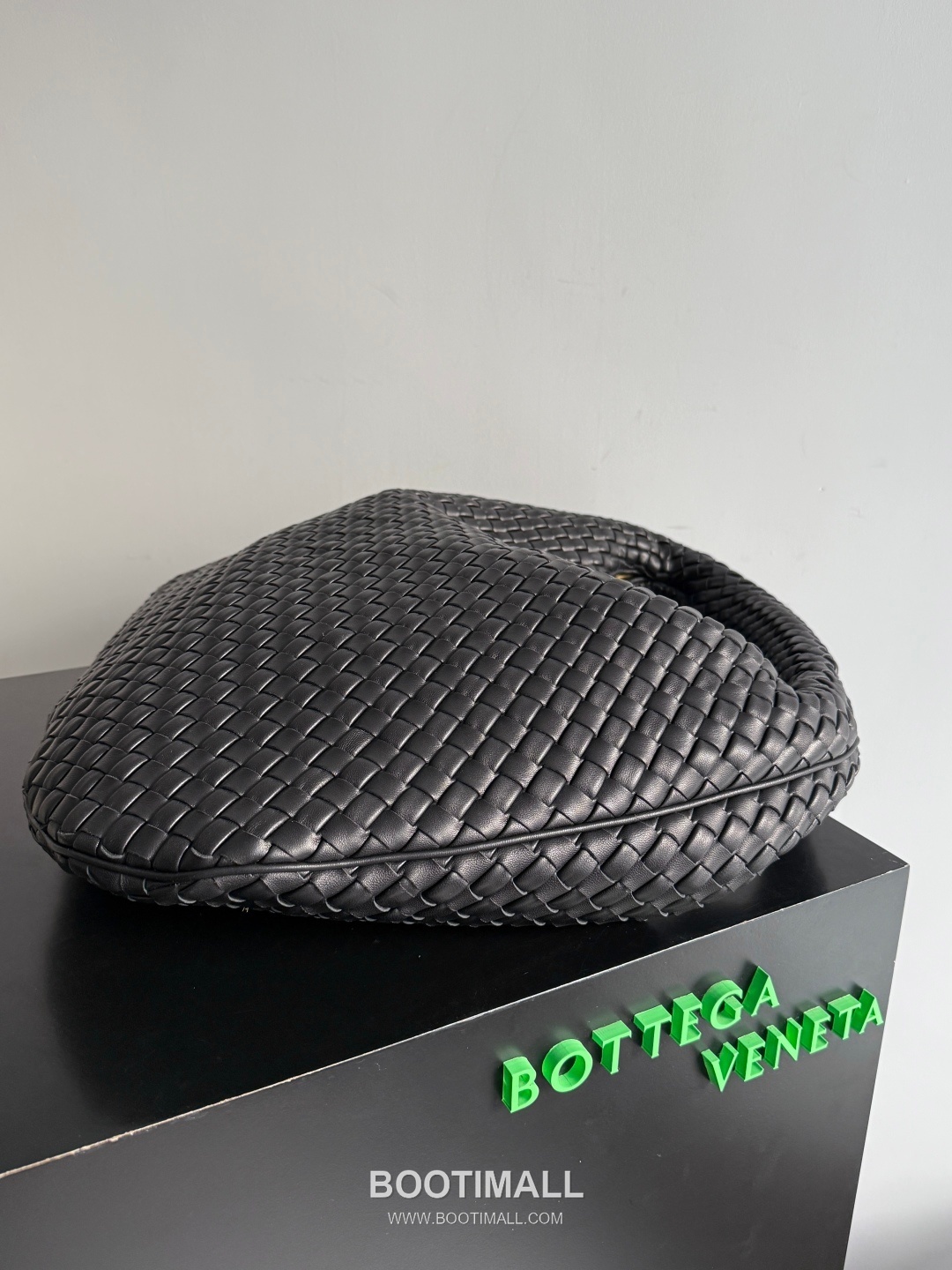 Bottega Veneta Large Hobo Shoulder Bag 보테가 베네타 라지 호보 숄더백 59cm 7