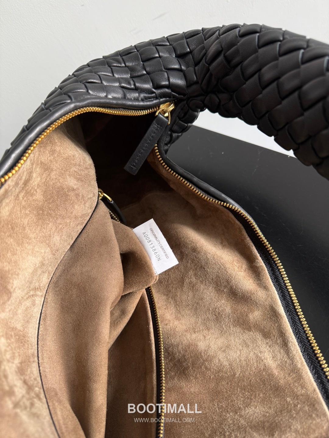 Bottega Veneta Large Hobo Shoulder Bag 보테가 베네타 라지 호보 숄더백 59cm 11