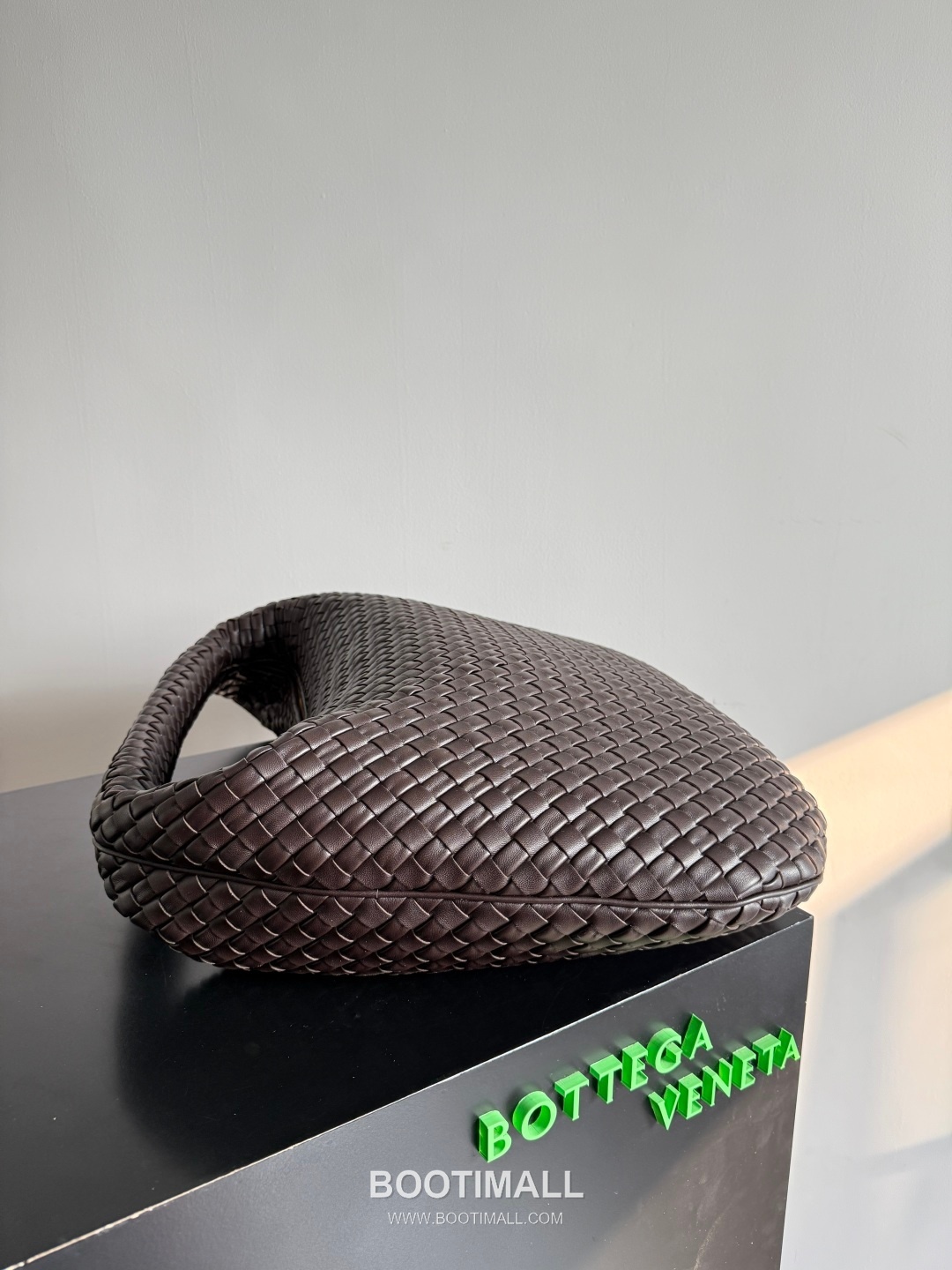 Bottega Veneta Large Hobo Shoulder Bag 보테가 베네타 라지 호보 숄더백 59cm 9