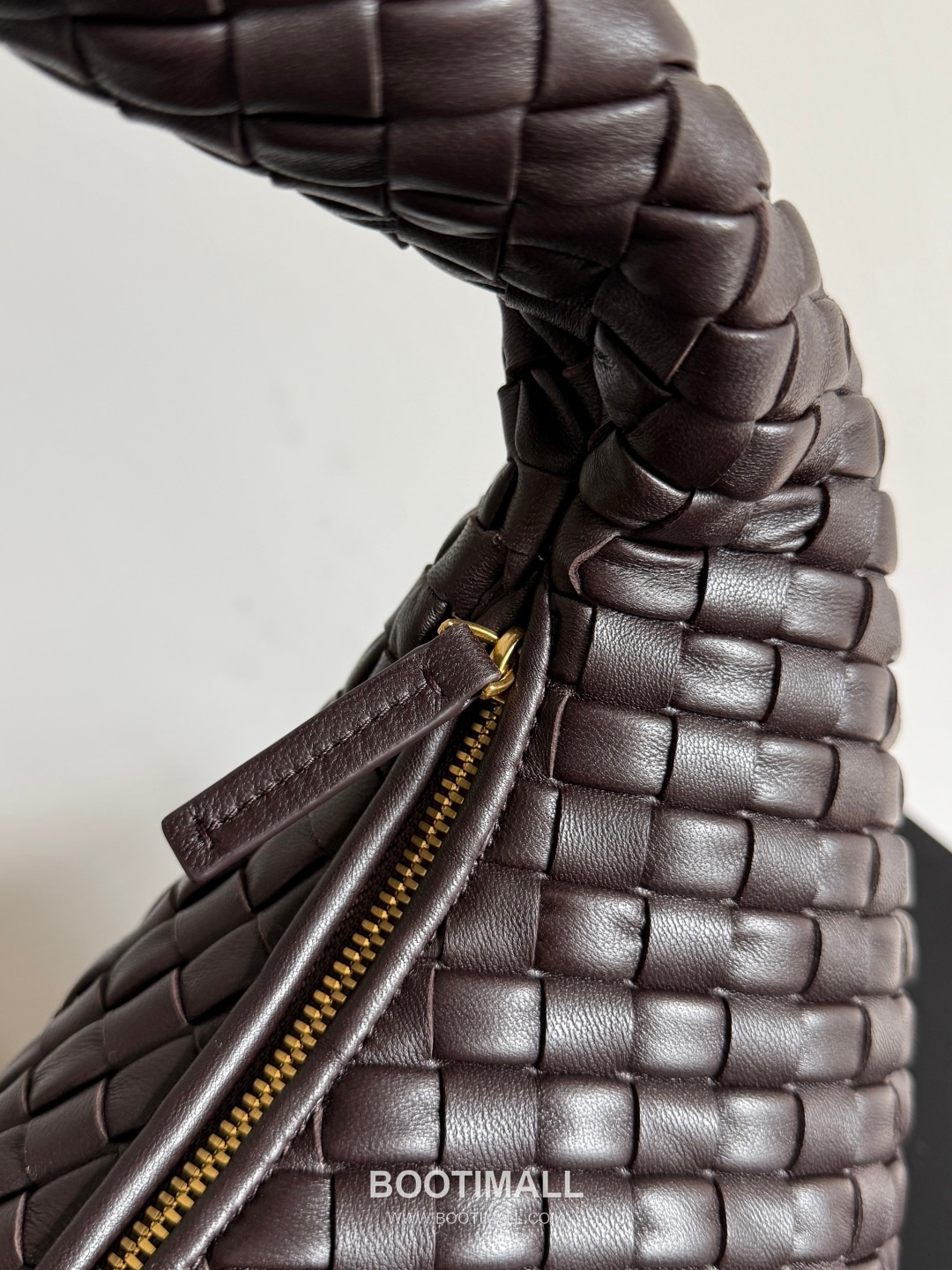 Bottega Veneta Early Spring Soft Hobo Shoulder Bag 보테가 베네타 얼리 스프링 소프트 호보 숄더백 44cm 6