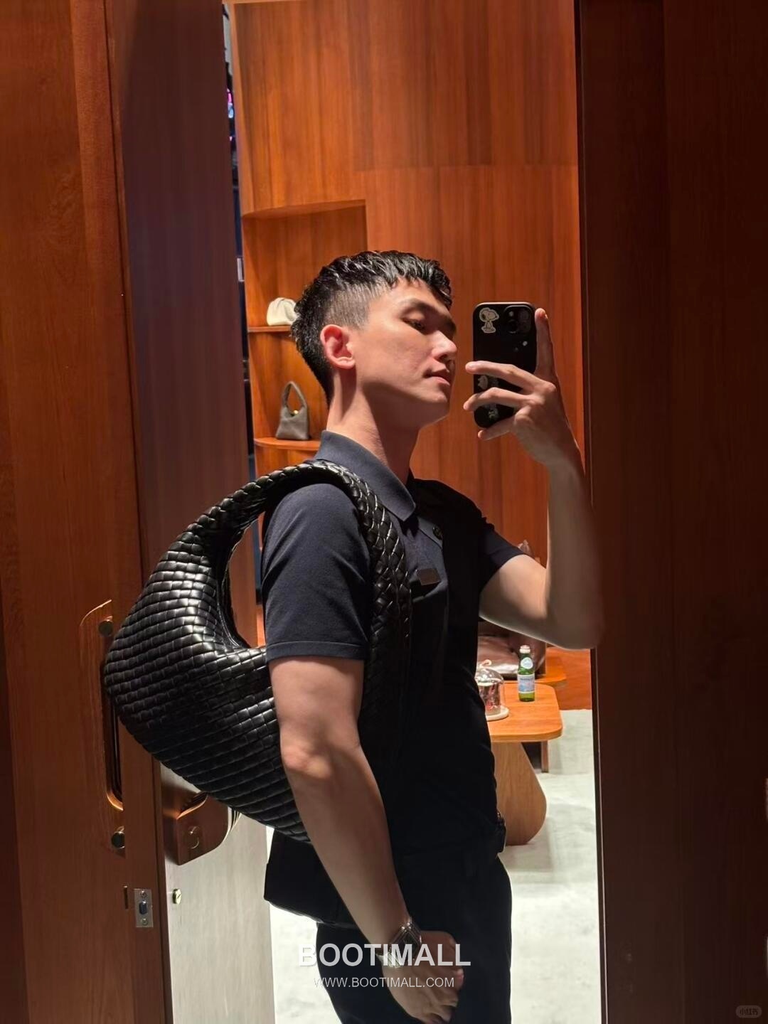 Bottega Veneta Early Spring Soft Hobo Shoulder Bag 보테가 베네타 얼리 스프링 소프트 호보 숄더백 44cm 9