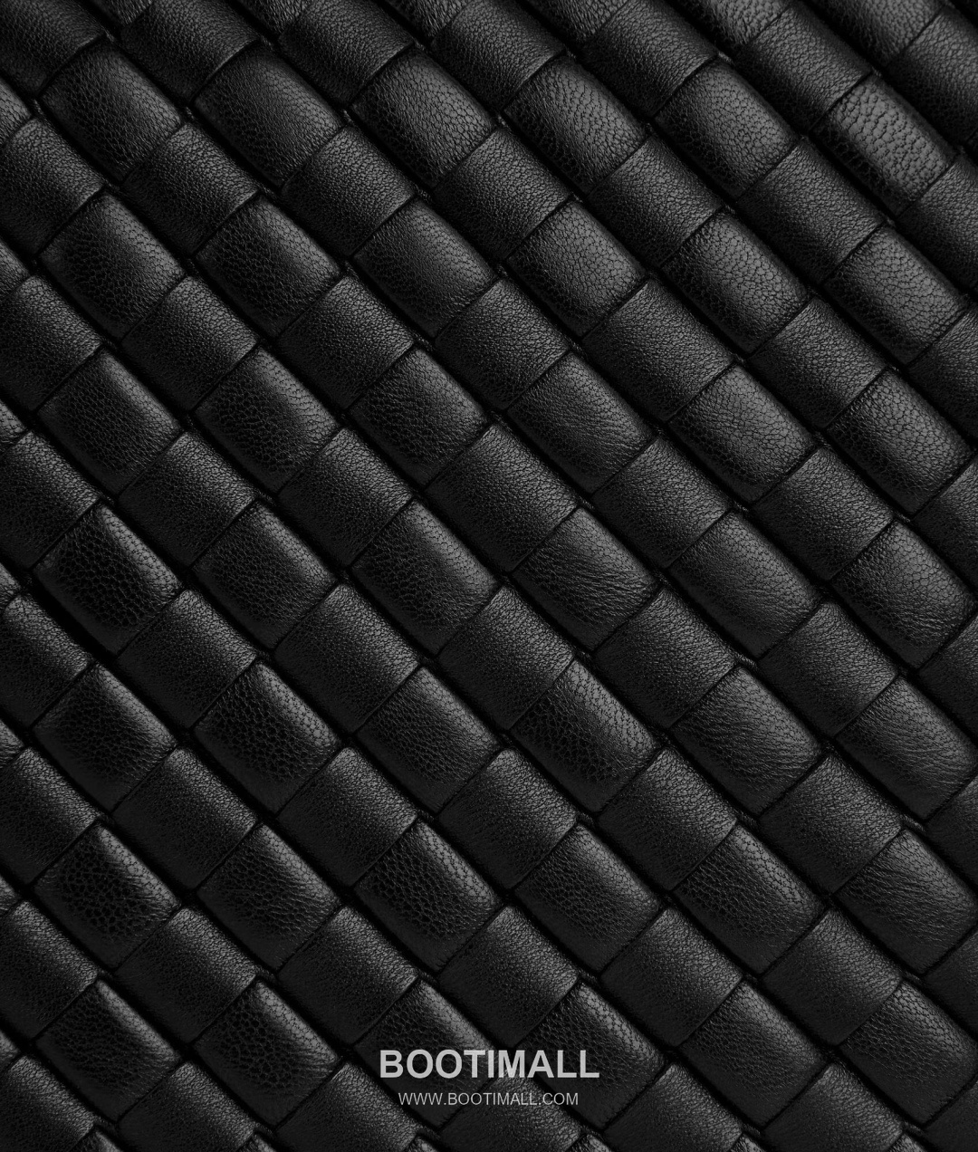 Bottega Veneta Early Spring Soft Hobo Shoulder Bag 보테가 베네타 얼리 스프링 소프트 호보 숄더백 44cm 16