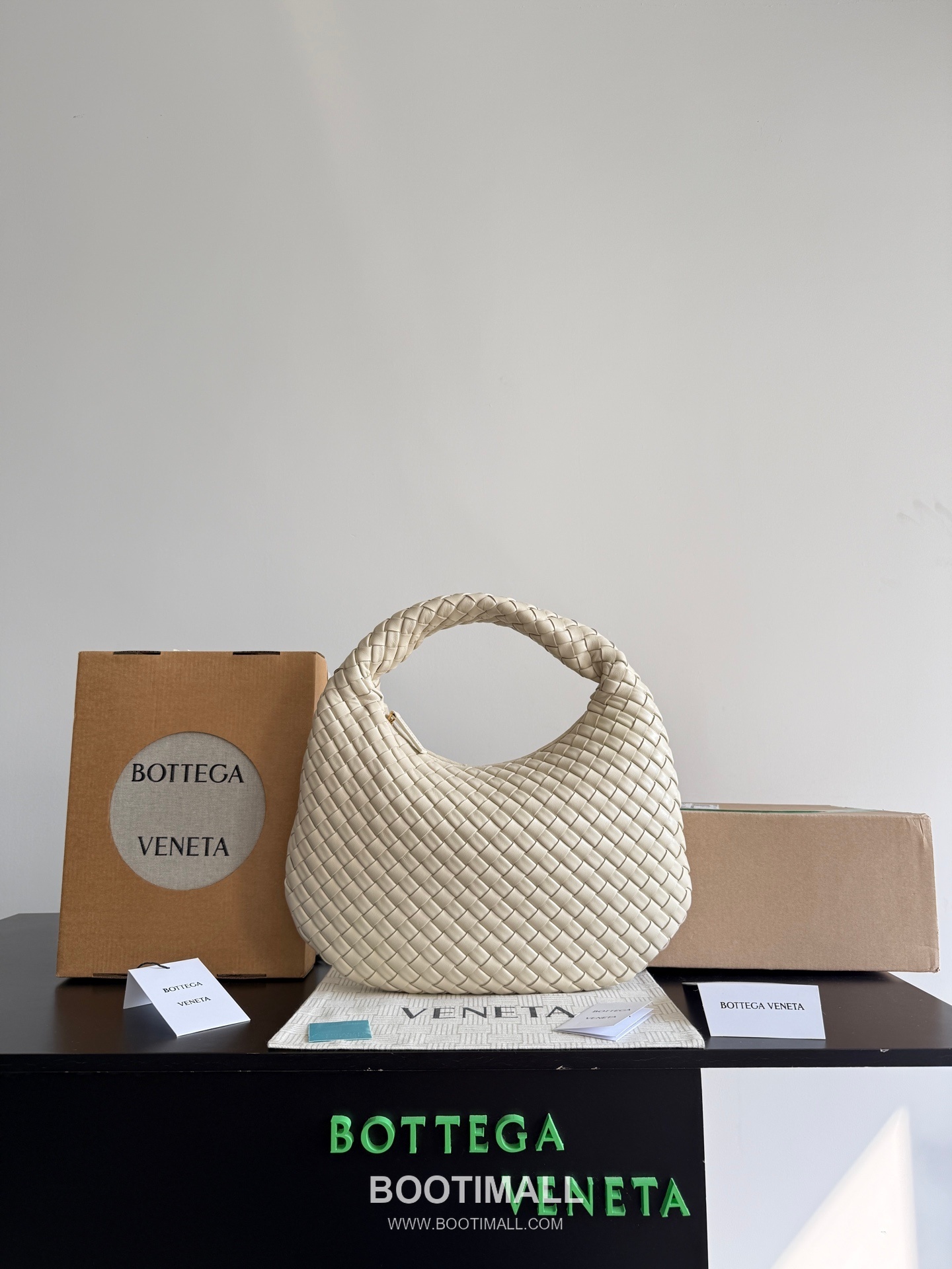 Bottega Veneta Small Hobo 856736 Shoulder Bag 보테가 베네타 스몰 호보 856736 숄더백 35cm 1