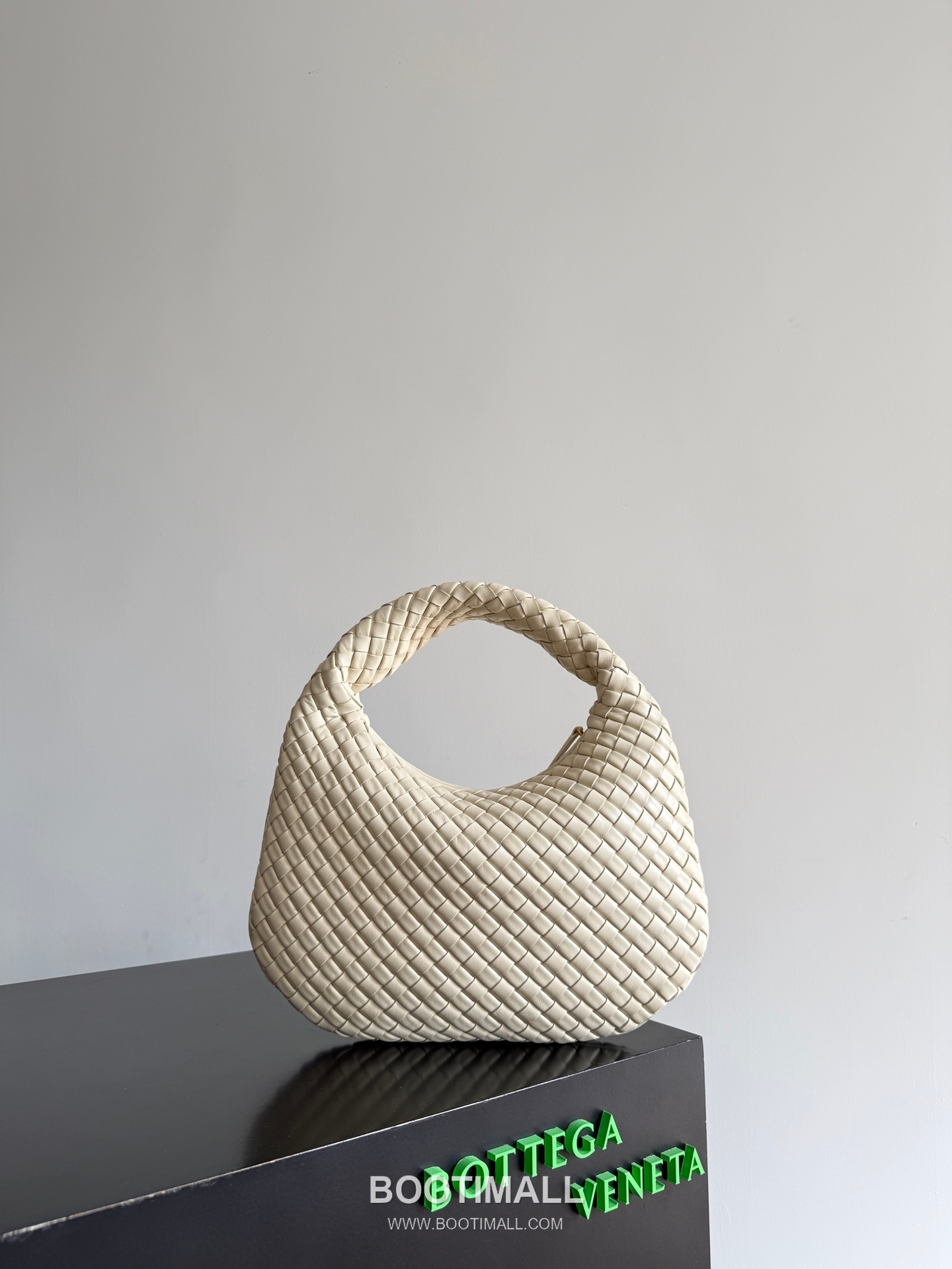 Bottega Veneta Small Hobo 856736 Shoulder Bag 보테가 베네타 스몰 호보 856736 숄더백 35cm 3