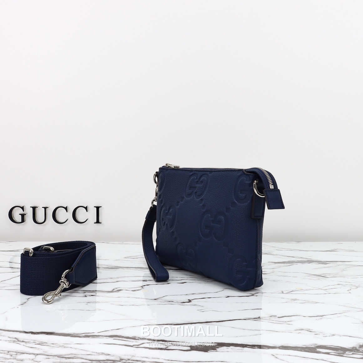 Gucci GG Embossed Leather Mini Messenger Bag 761747 구찌 GG 엠보스 레더 미니 메신저백 23cm 2