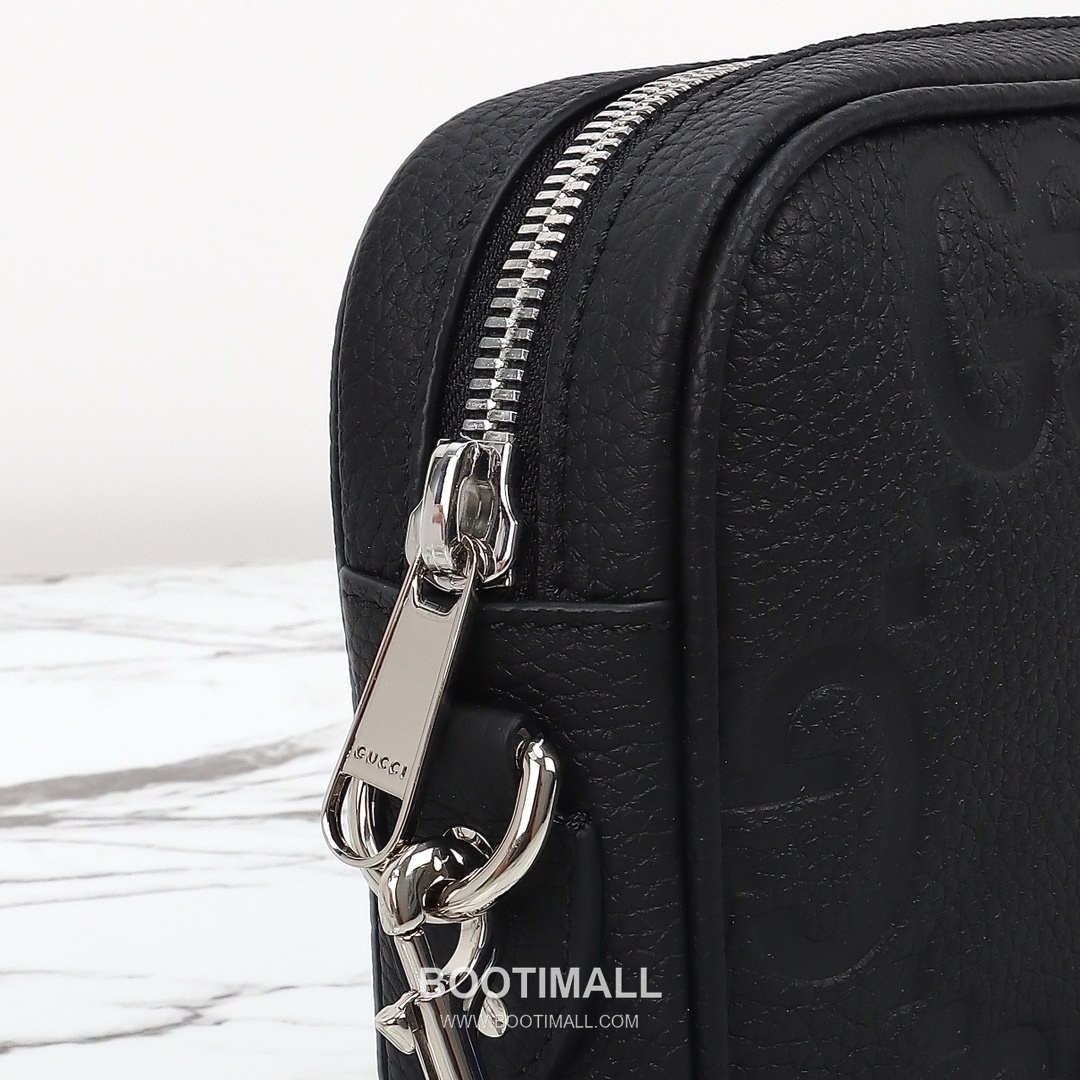 Gucci GG Embossed Leather Pouch 802148 구찌 GG 엠보스 레더 파우치 24cm 4