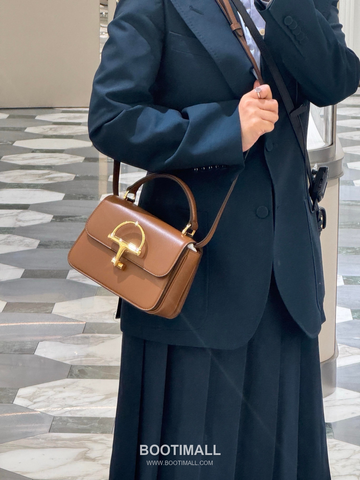 Gucci Leather Mini Tote Bag 855536 구찌 가죽 미니 토트백 19cm 26