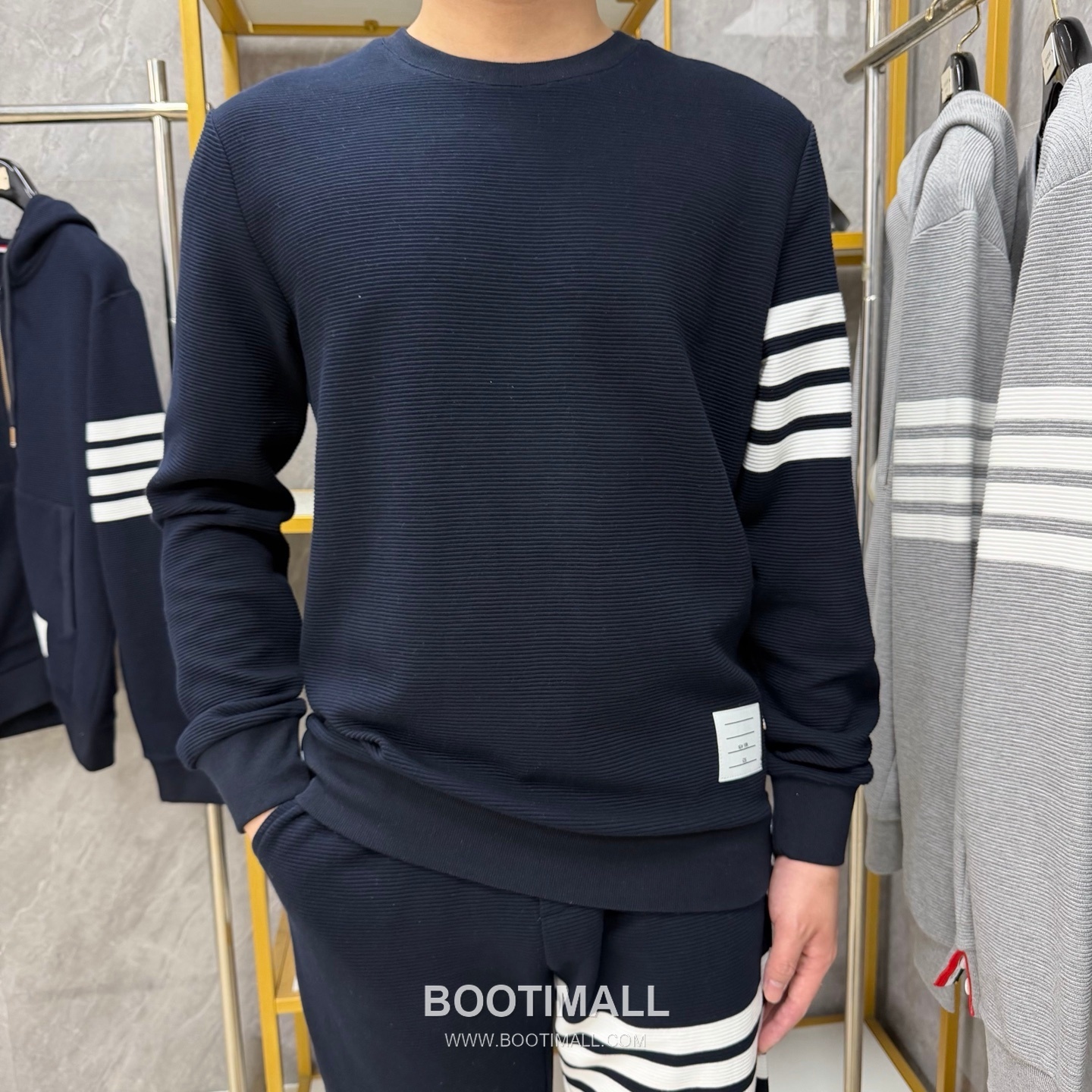 Thom Browne Stickman Dog 4-Bar Sweatshirt Cotton Blue 톰브라운 스틱맨 도그 4바 스웨트셔츠 코튼 블루 1