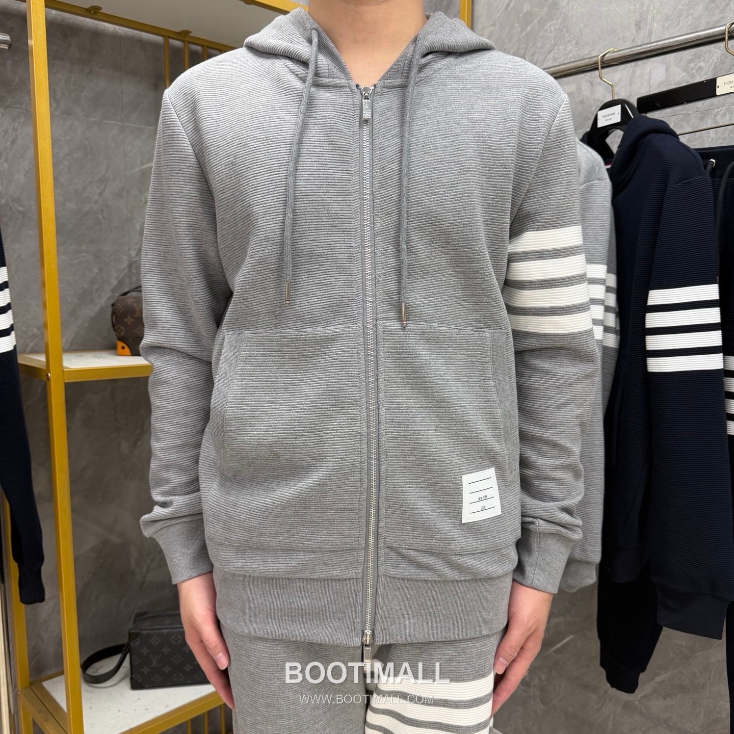 Thom Browne Stickman Dog 4-Stripe Outerwear Cotton Blue Hoodie 톰브라운 스틱맨 도그 4스트라이프 아우터 코튼 블루 후드 2