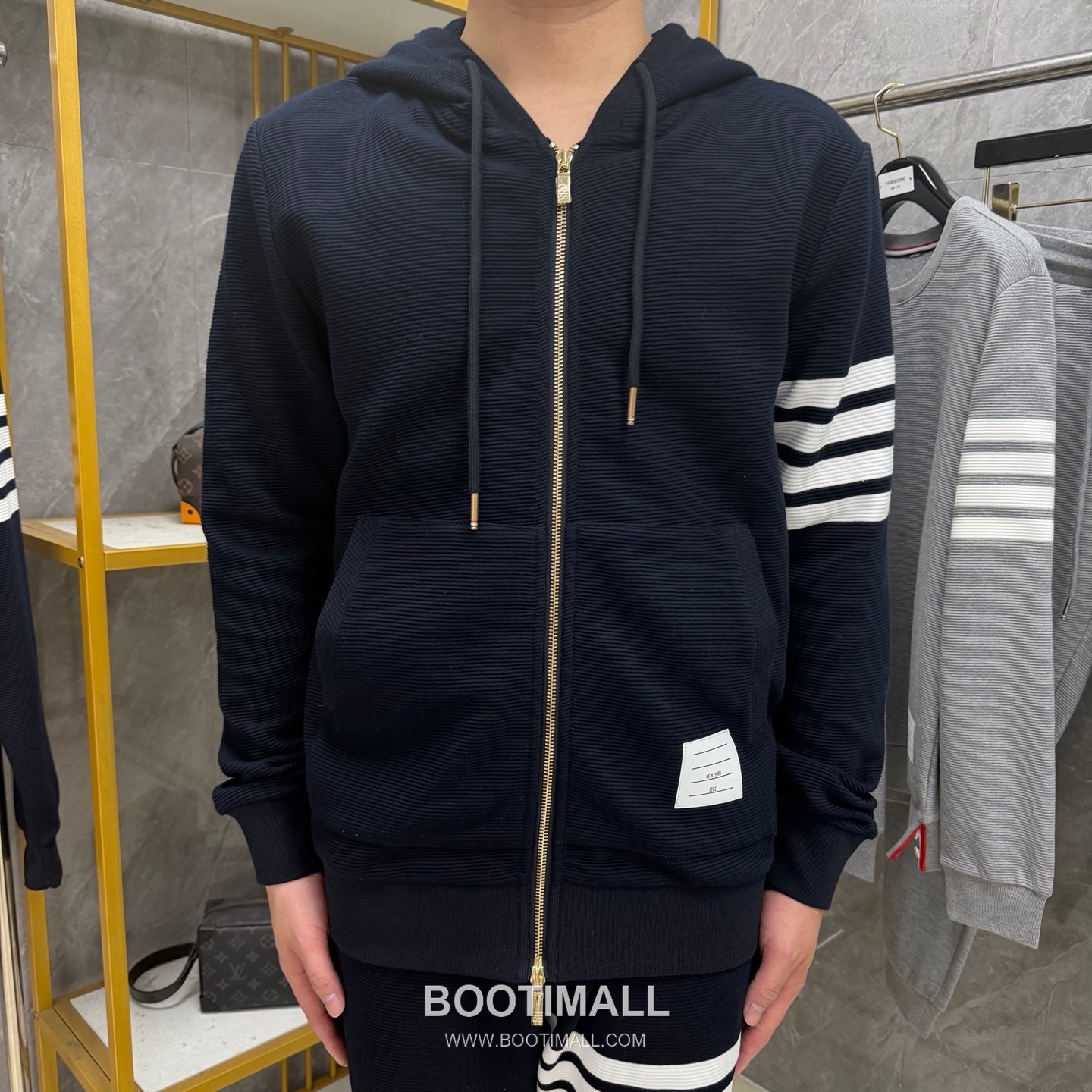 Thom Browne Stickman Dog 4-Stripe Outerwear Cotton Blue Hoodie 톰브라운 스틱맨 도그 4스트라이프 아우터 코튼 블루 후드 2