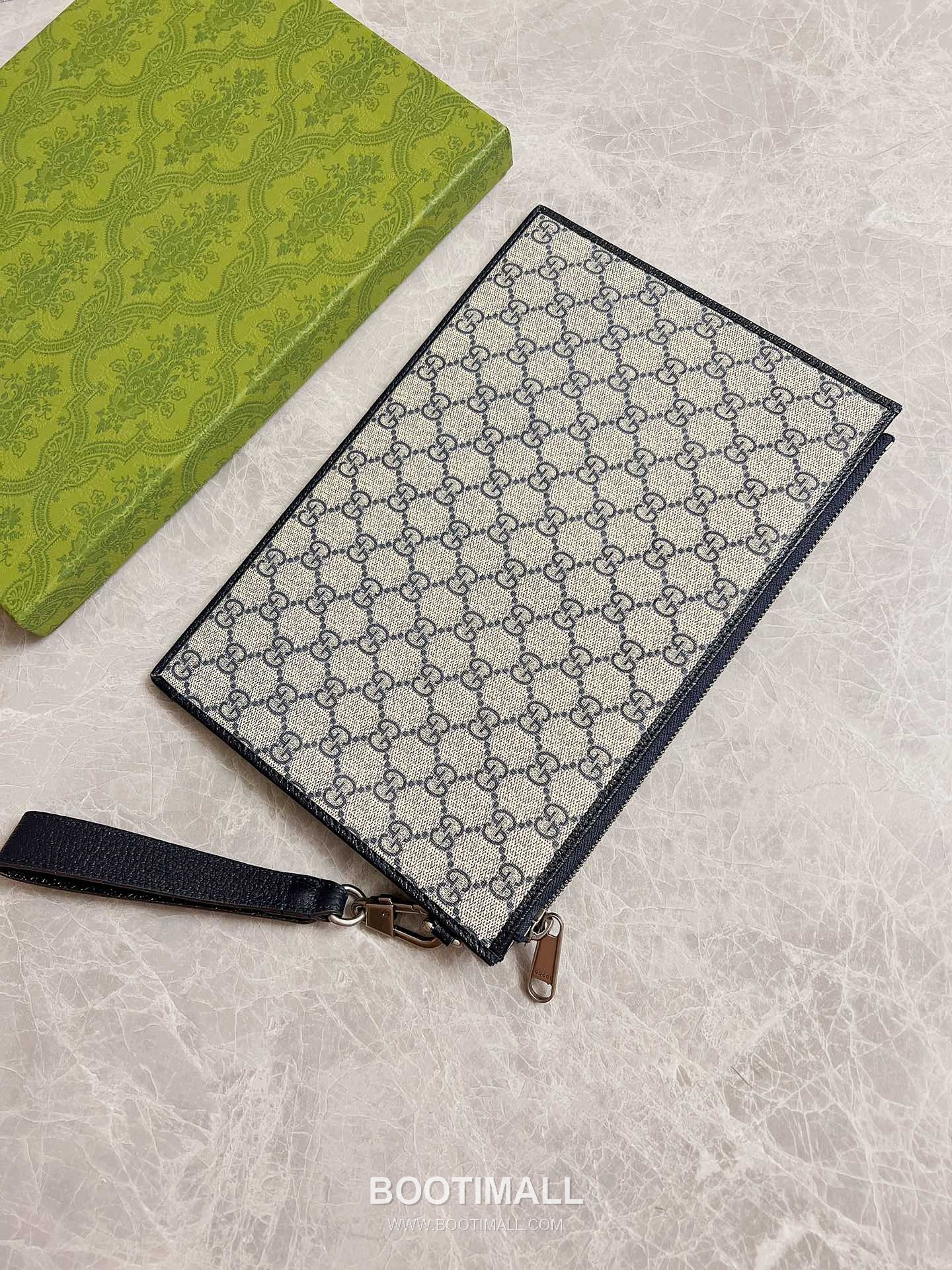 Gucci 672953 PVC Hand Clutch Blue 구찌 672953 PVC 핸드 클러치 블루 31cm 3