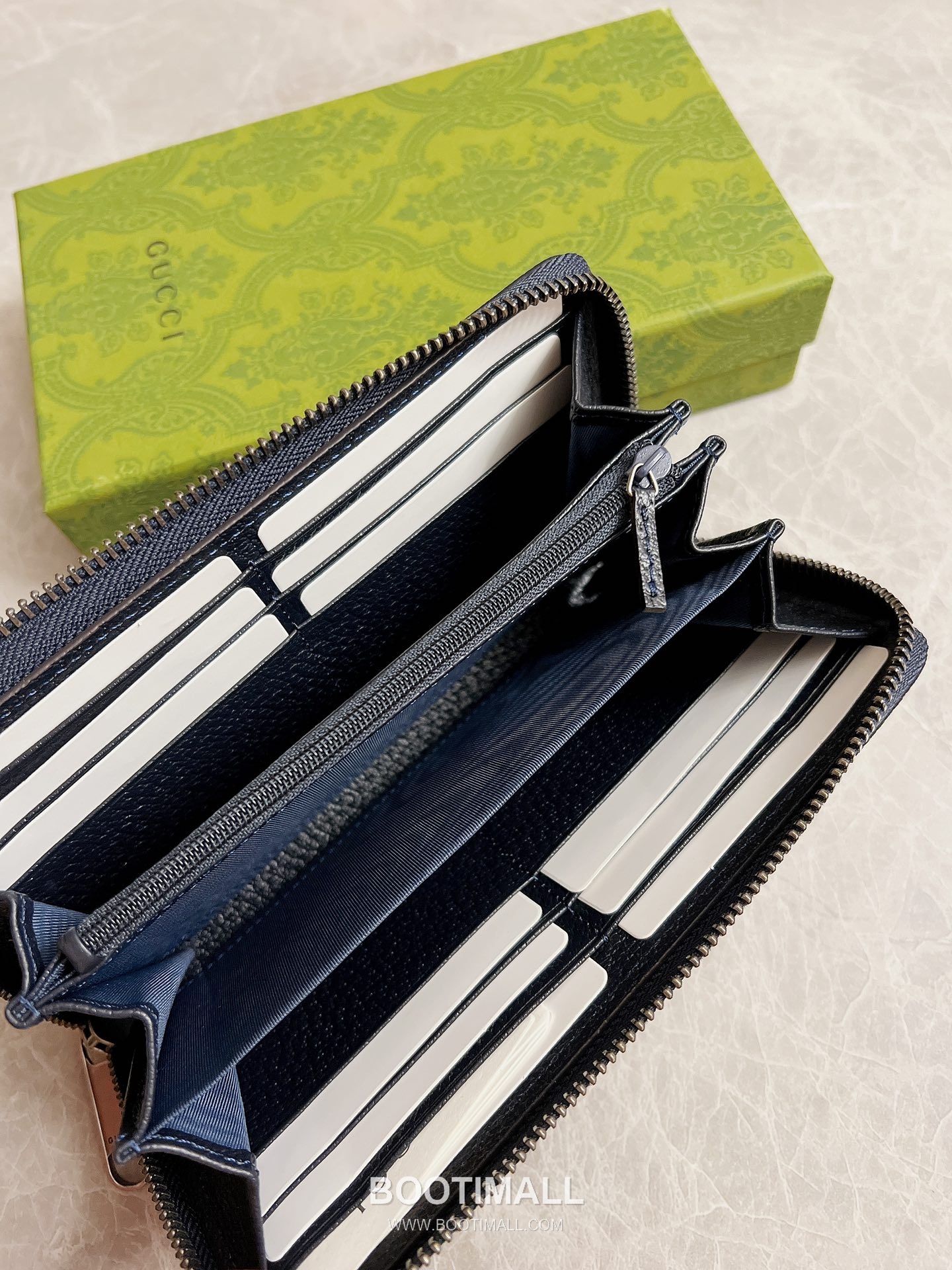 Gucci Zip-Around 673003 PVC Blue Long Wallet 구찌 집어라운드 673003 PVC 블루 장지갑 19cm 4