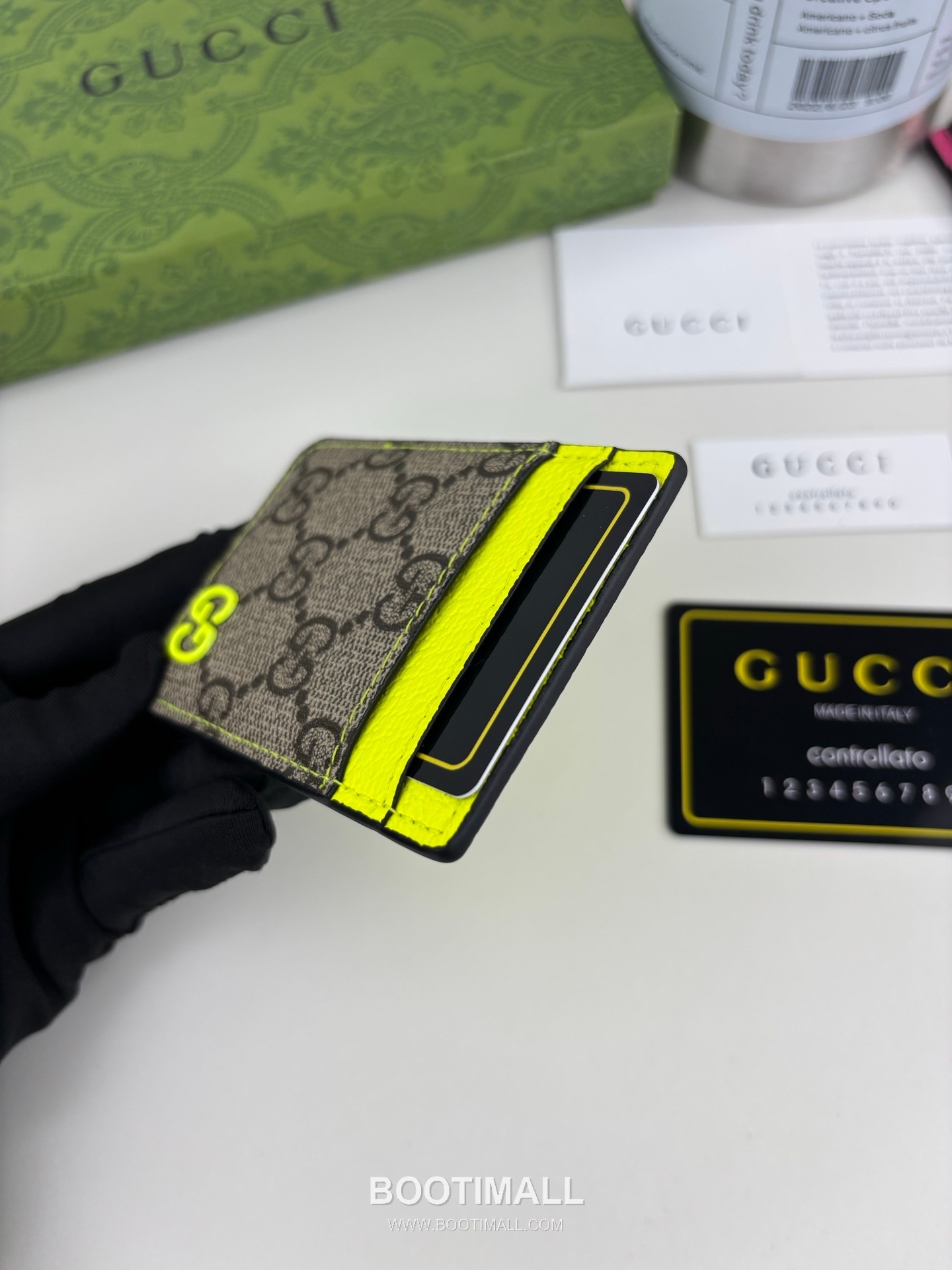 Gucci GG Supreme Bicolor GG Canvas Neon Green Card Holder 구찌 GG 수프림 바이컬러 817197 캔버스 네온 그린 카드홀더 10cm 5