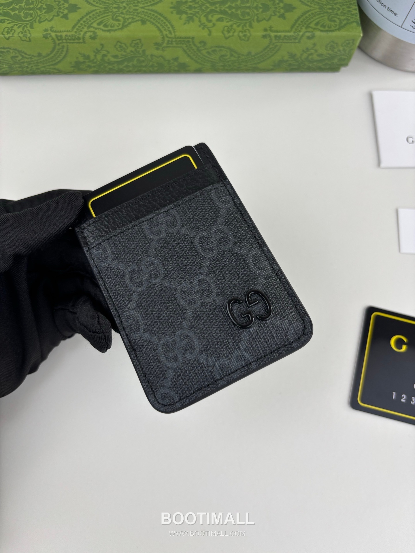 Gucci GG Supreme Magnetic GG Canvas Black Card Holder 구찌 GG 수프림 마그네틱 817197 캔버스 블랙 카드홀더 10cm 4