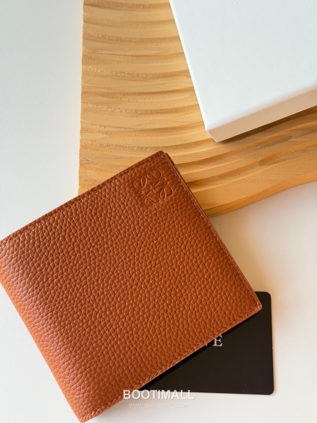 Loewe Puzzle Geometric Grained Cowhide Leather Bi-Fold Wallet 로에베 퍼즐 지오메트릭 L1147 그레인드 소가죽 반지갑 11cm 3