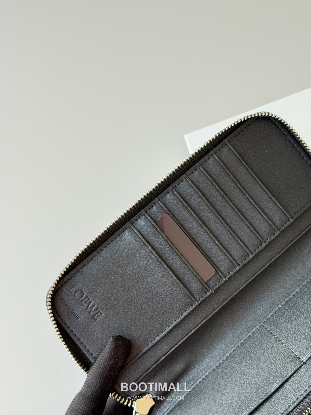 Loewe Puzzle Zip Wallet Calfskin Contrast Long 로에베 퍼즐 지퍼 지갑 L1130 카프스킨 콘트라스트 장지갑 19cm 8