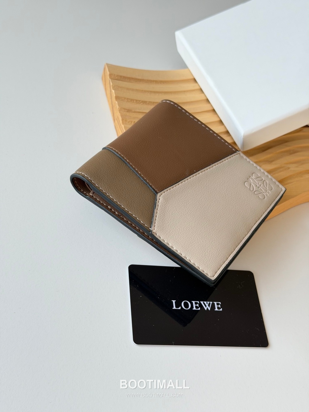 Loewe Puzzle Geometric Smooth Calfskin Bifold Wallet 로에베 퍼즐 지오메트릭 L1131 스무스 카프스킨 반지갑 11cm 4