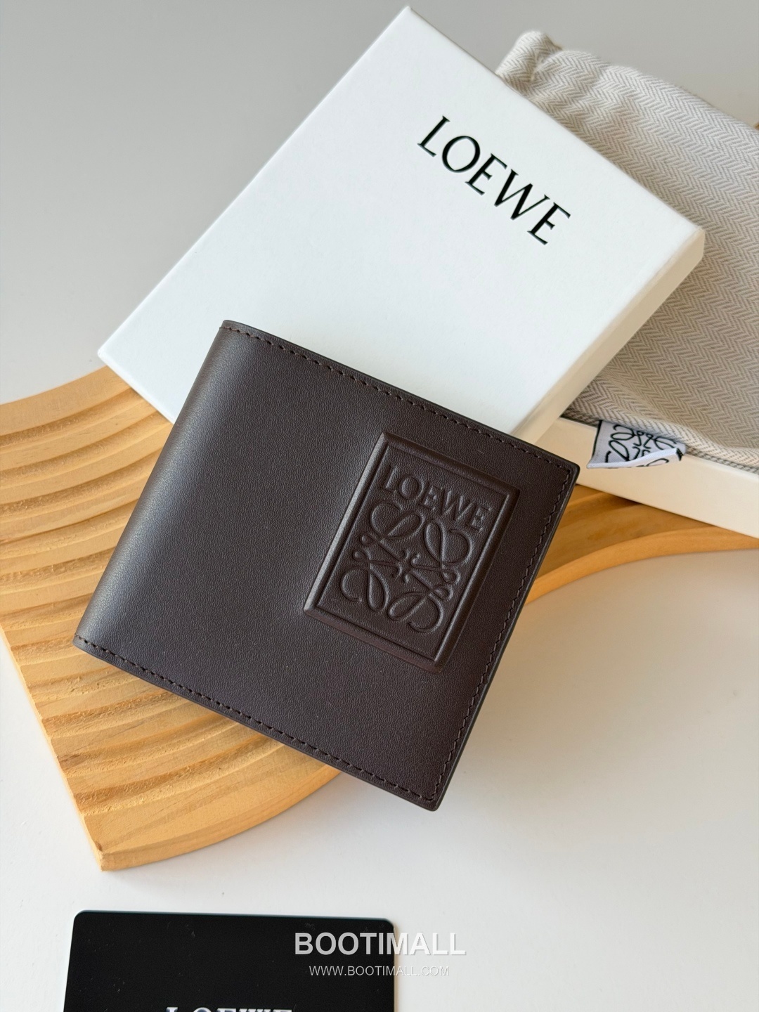 Loewe Puzzle Geometric Embossed Smooth Calfskin Black Bifold Wallet 로에베 퍼즐 지오메트릭 L1139 엠보 스무스 카프스킨 블랙 반지갑 11cm 2