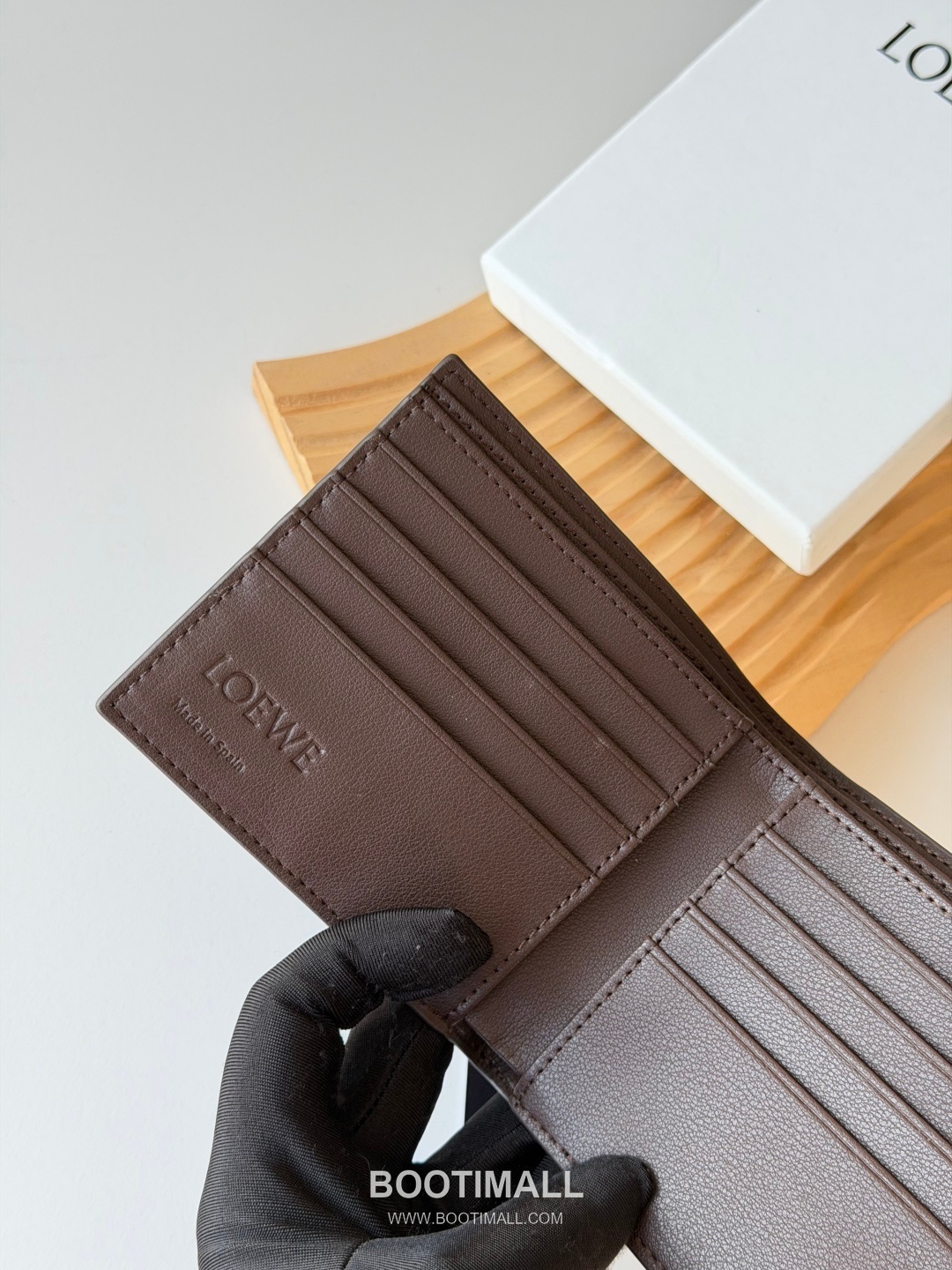 Loewe Puzzle Geometric Embossed Smooth Calfskin Black Bifold Wallet 로에베 퍼즐 지오메트릭 L1139 엠보 스무스 카프스킨 블랙 반지갑 11cm 7