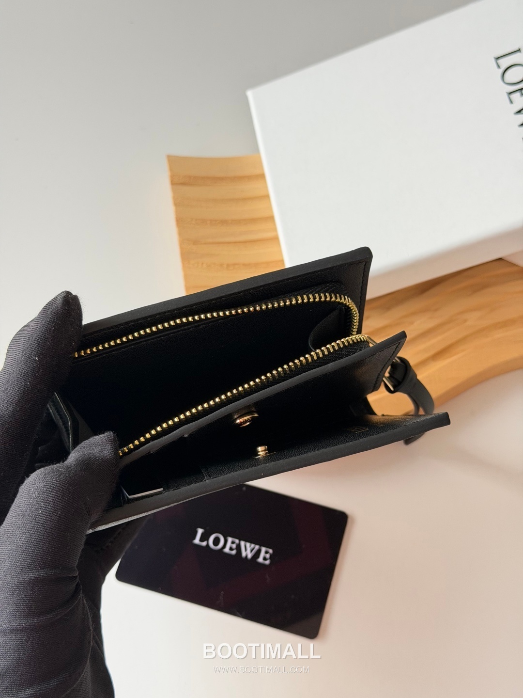 Loewe Bicolor Bifold Calfskin Wallet 로에베 L1143 바이컬러 반지갑 카프스킨 12cm 9