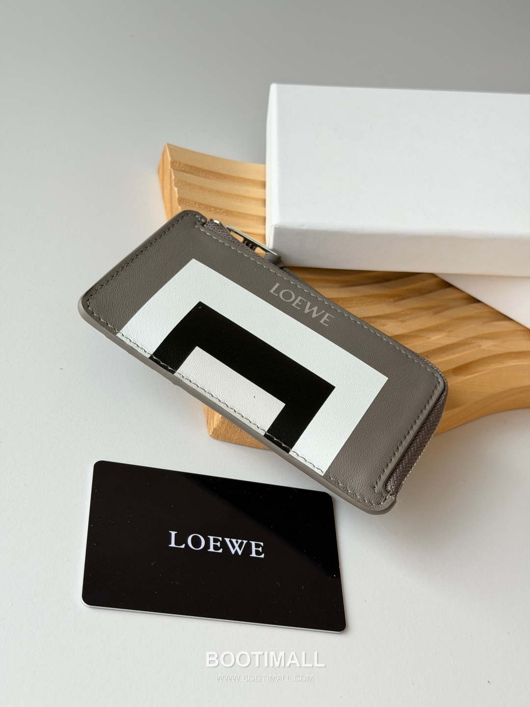 Loewe Seven-Zip Small Cowhide Leather Multicolor Coin Purse 로에베 L1144 세븐 지퍼 스몰 소가죽 멀티컬러 동전지갑 12.5cm 5