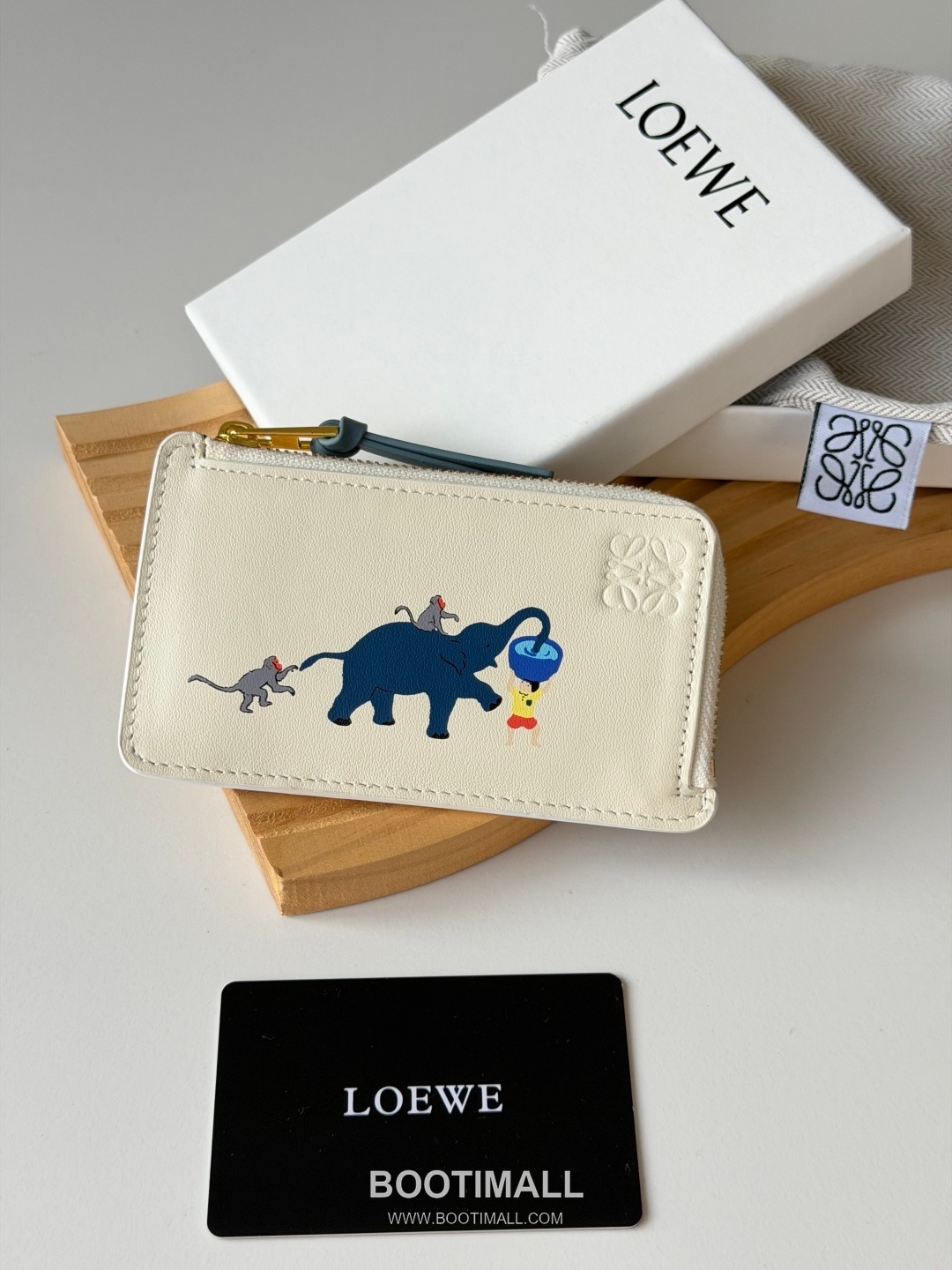 Loewe Animal Print Zip Cowhide Leather Brown Coin Purse 로에베 L1141 애니멀 프린트 지퍼 소가죽 브라운 동전지갑 12.5cm 1