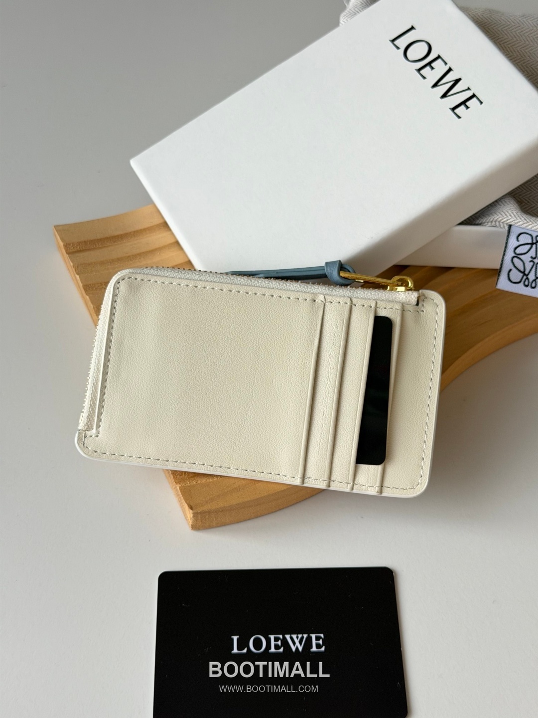 Loewe Animal Print Zip Cowhide Leather Brown Coin Purse 로에베 L1141 애니멀 프린트 지퍼 소가죽 브라운 동전지갑 12.5cm 3