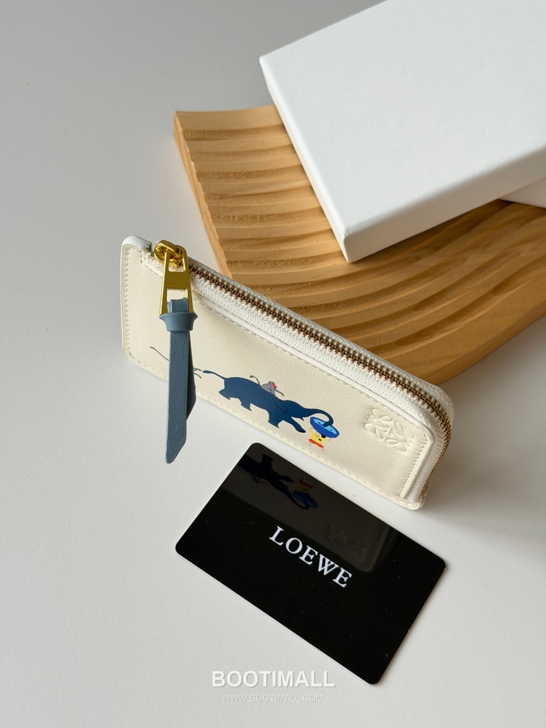 Loewe Animal Print Zip Cowhide Leather Brown Coin Purse 로에베 L1141 애니멀 프린트 지퍼 소가죽 브라운 동전지갑 12.5cm 4