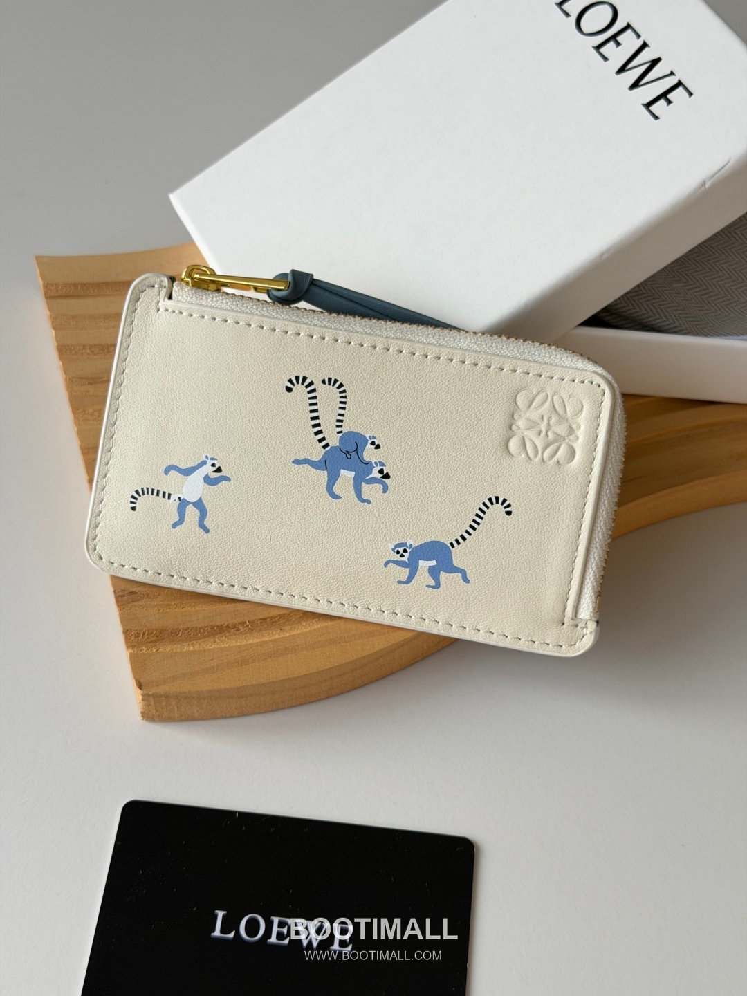 Loewe Animal Motif Zip Cowhide Leather Multicolor Coin Purse 로에베 L1142 애니멀 모티프 지퍼 소가죽 멀티컬러 동전지갑 12.5cm 1