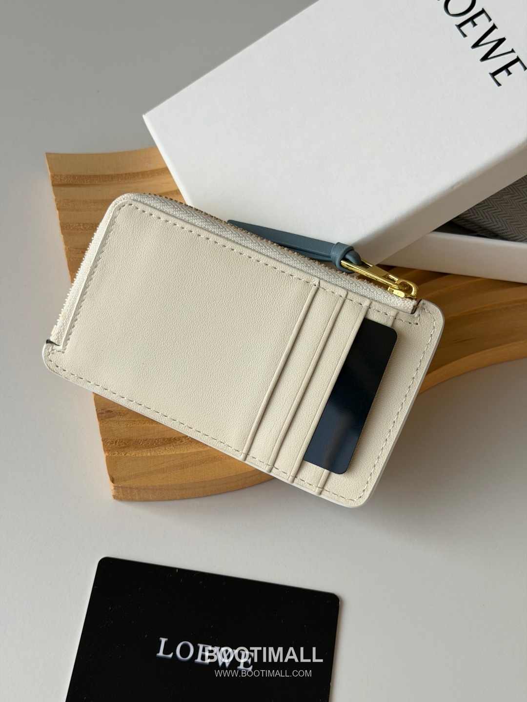 Loewe Animal Motif Zip Cowhide Leather Multicolor Coin Purse 로에베 L1142 애니멀 모티프 지퍼 소가죽 멀티컬러 동전지갑 12.5cm 3