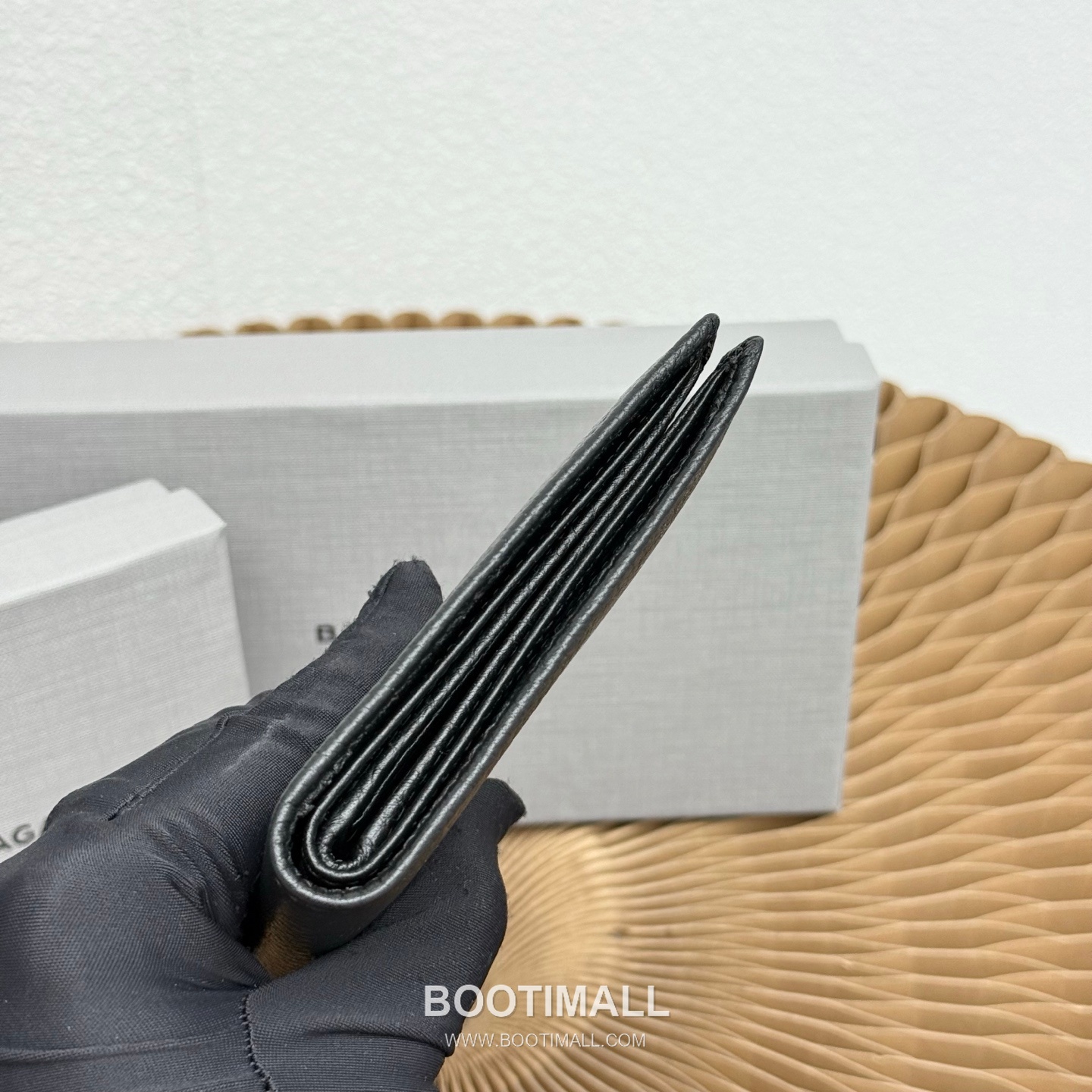 Balenciaga Cash Square Fold Grained Calfskin Bifold Wallet 발렌시아가 캐시 스퀘어 폴드 그레인드 카프스킨 반지갑 11cm 6