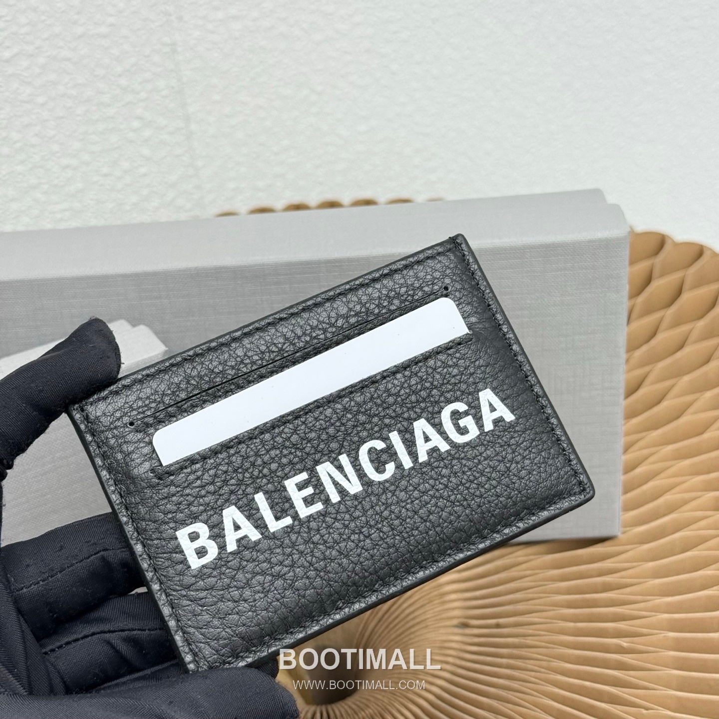 Balenciaga Cash Logo Print Grained Calfskin Card Holder 발렌시아가 캐시 로고 프린트 그레인드 카프스킨 카드홀더 10cm 4