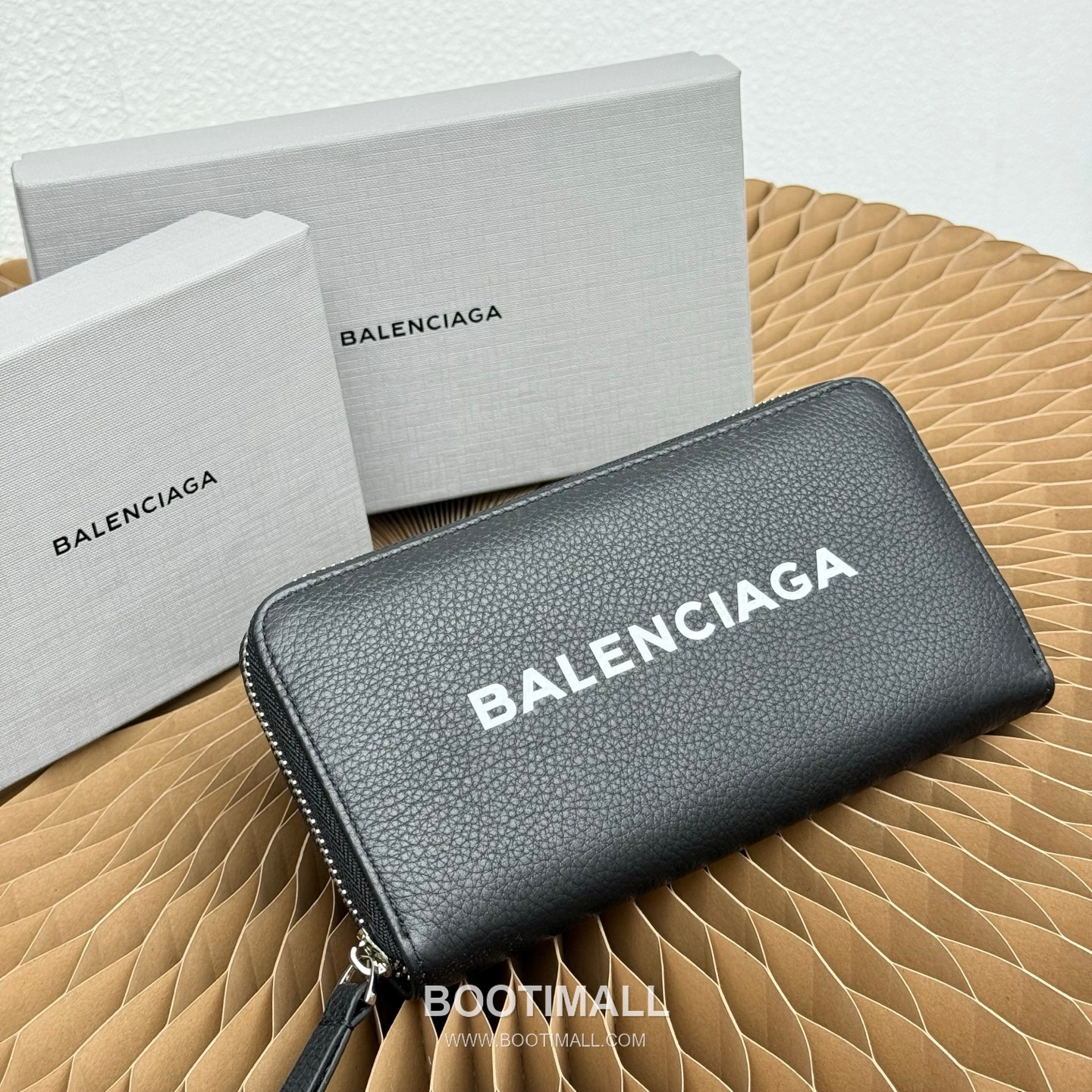 Balenciaga Cash Continental Grained Calfskin Black Long Wallet 발렌시아가 캐시 컨티넨탈 그레인드 카프스킨 블랙 장지갑 19cm 1