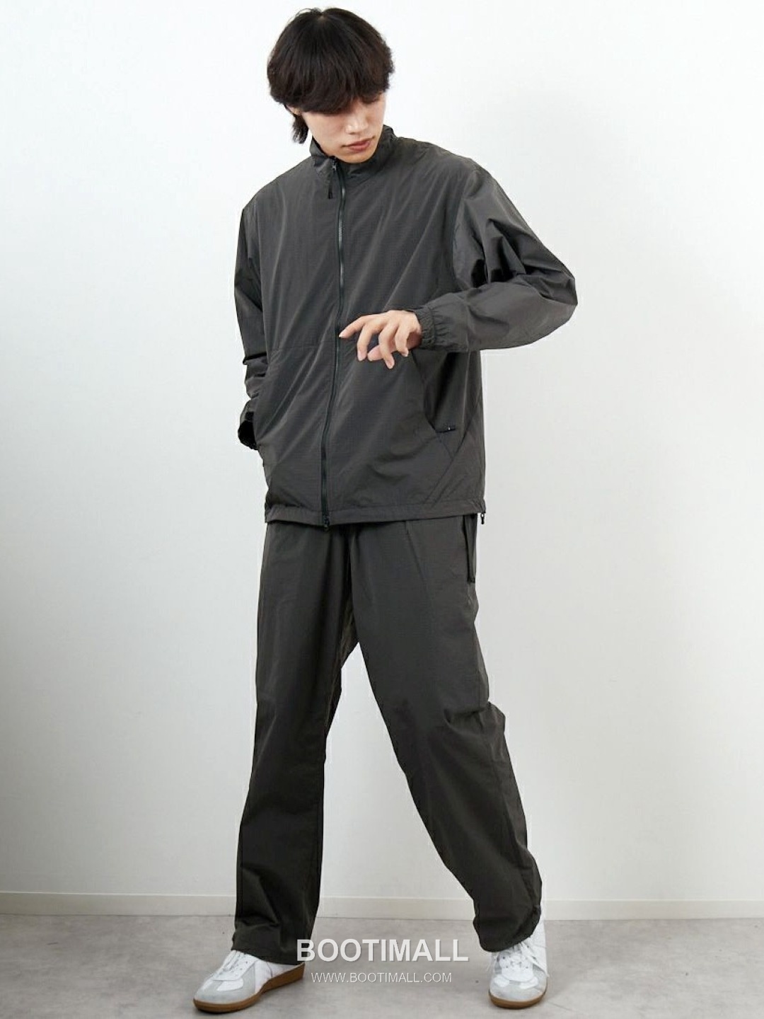 Goldwin Stand Collar Windbreaker Jacket 골드윈 스탠드 카라 윈드브레이커 재킷 1