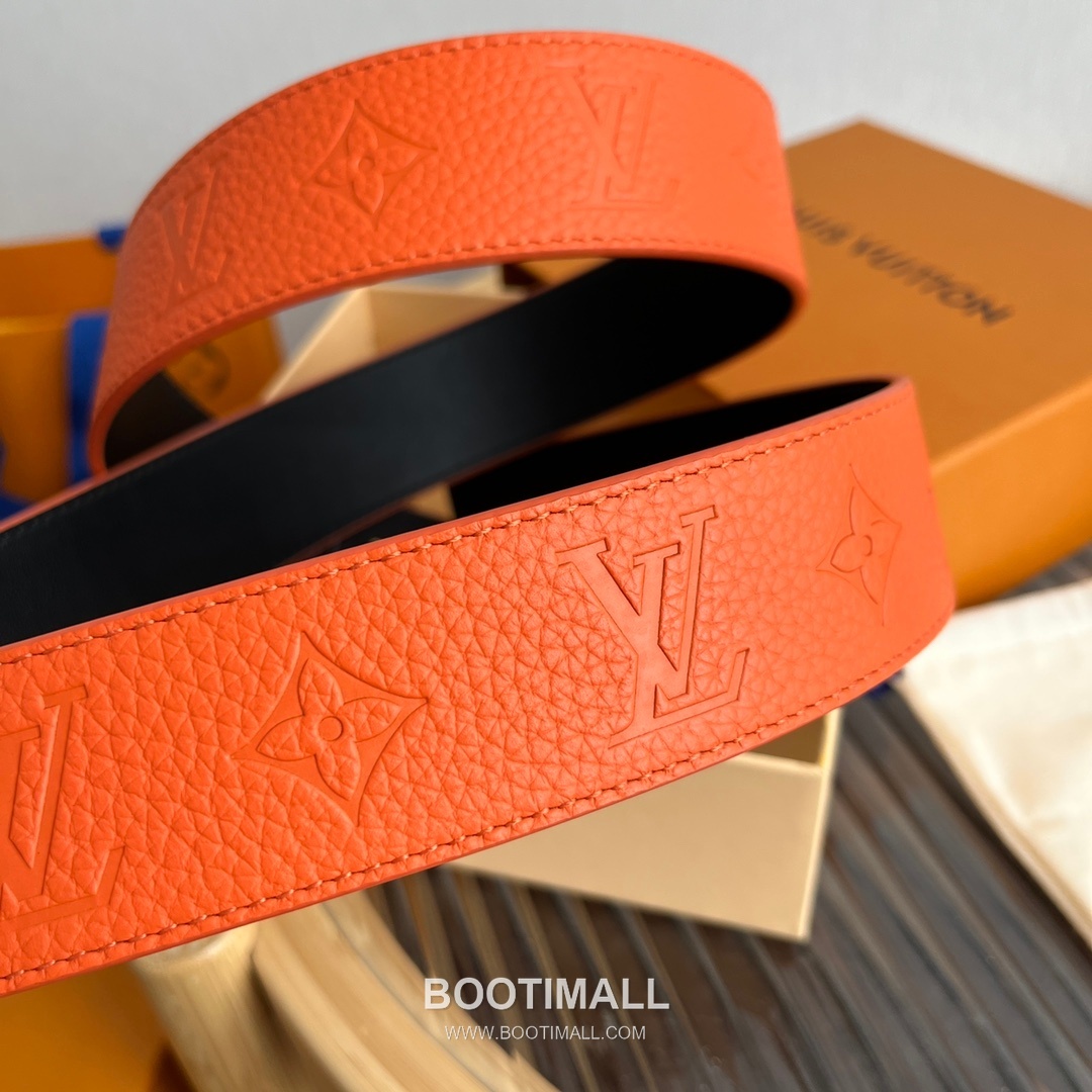 Louis Vuitton New Togo Embossed Buckle Calfskin Black Belt 루이비통 뉴 토고 엠보 버클 카프스킨 블랙 벨트 4cm 4