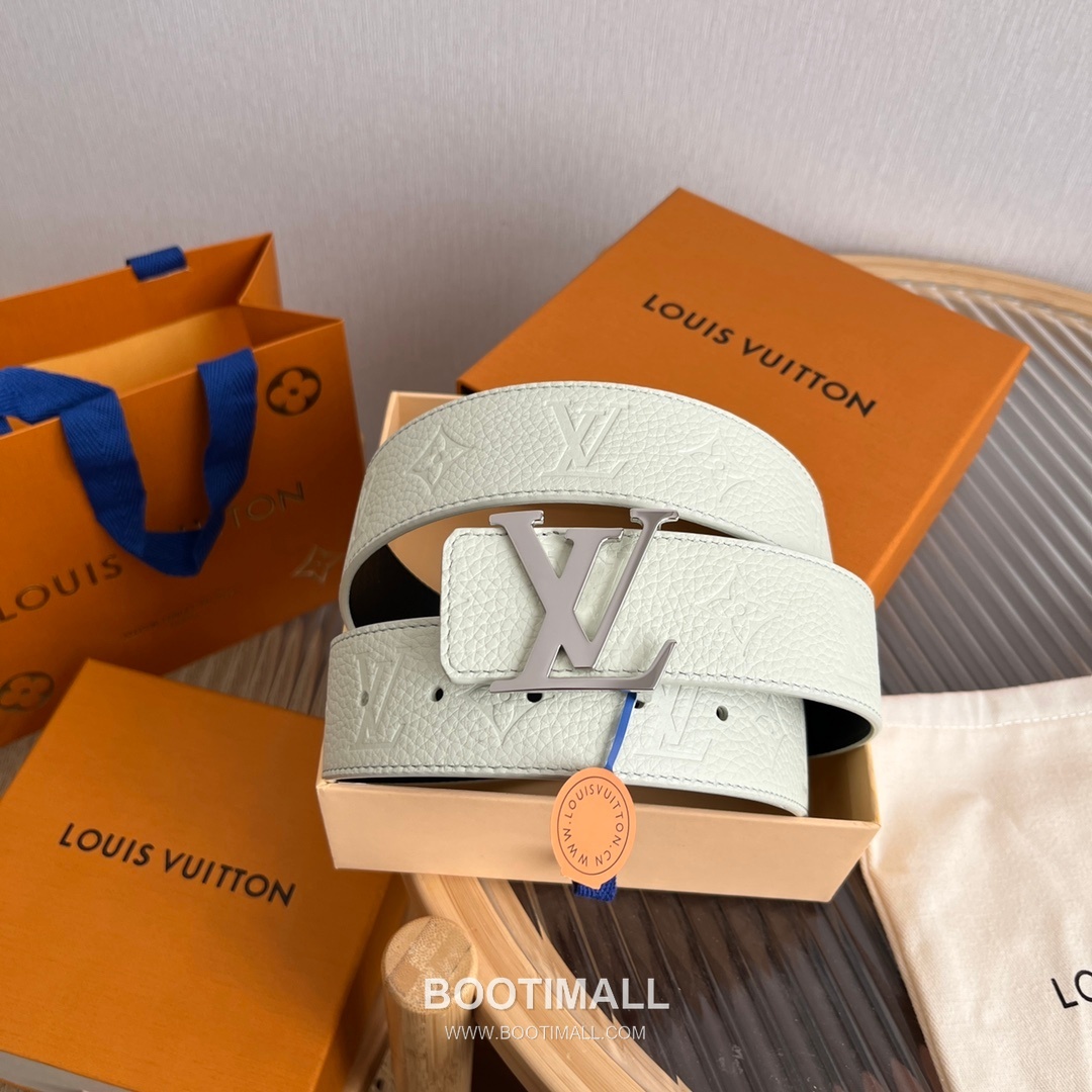 Louis Vuitton New Togo Embossed Buckle Calfskin Black Belt 루이비통 뉴 토고 엠보 버클 카프스킨 블랙 벨트 4cm 1