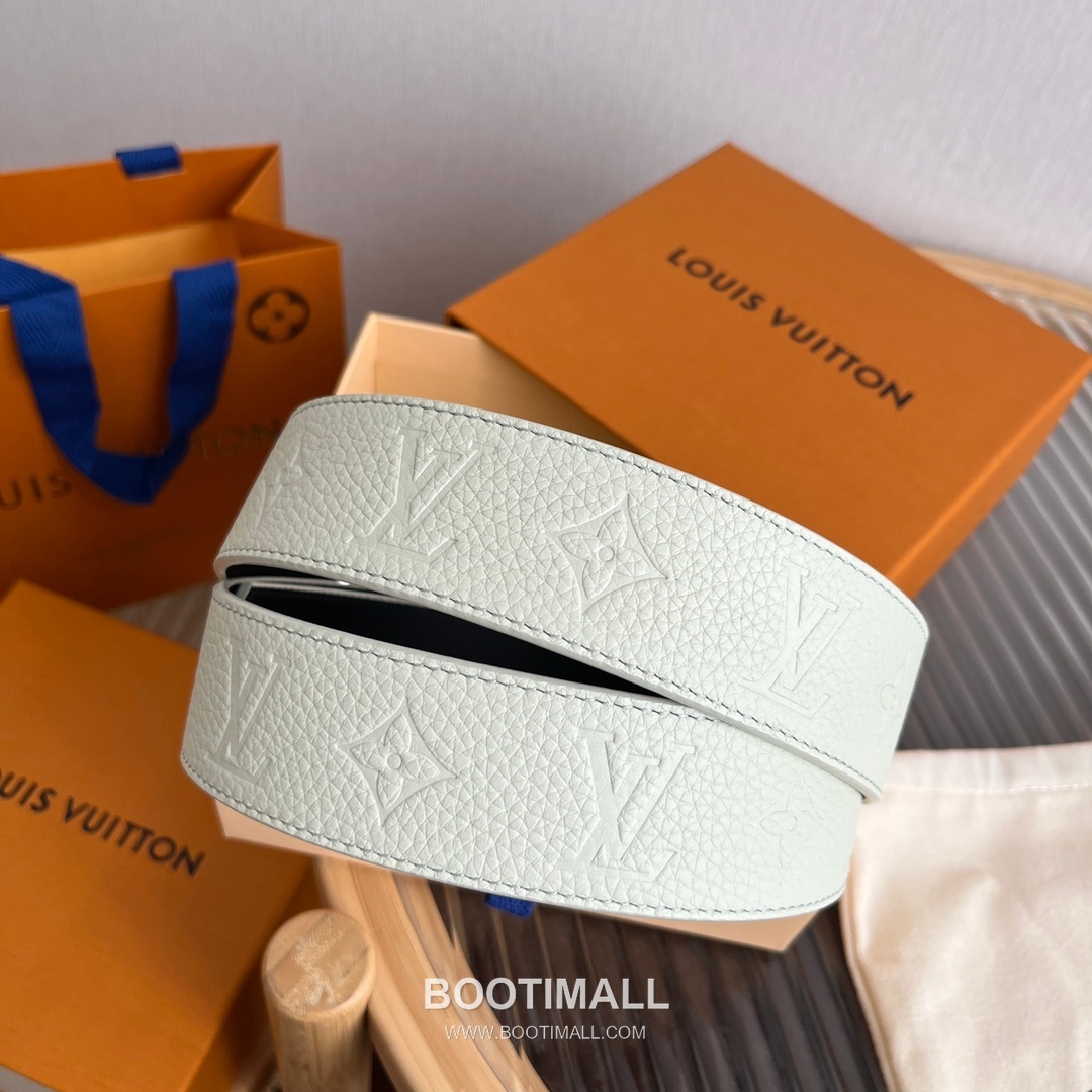 Louis Vuitton New Togo Embossed Buckle Calfskin Black Belt 루이비통 뉴 토고 엠보 버클 카프스킨 블랙 벨트 4cm 3