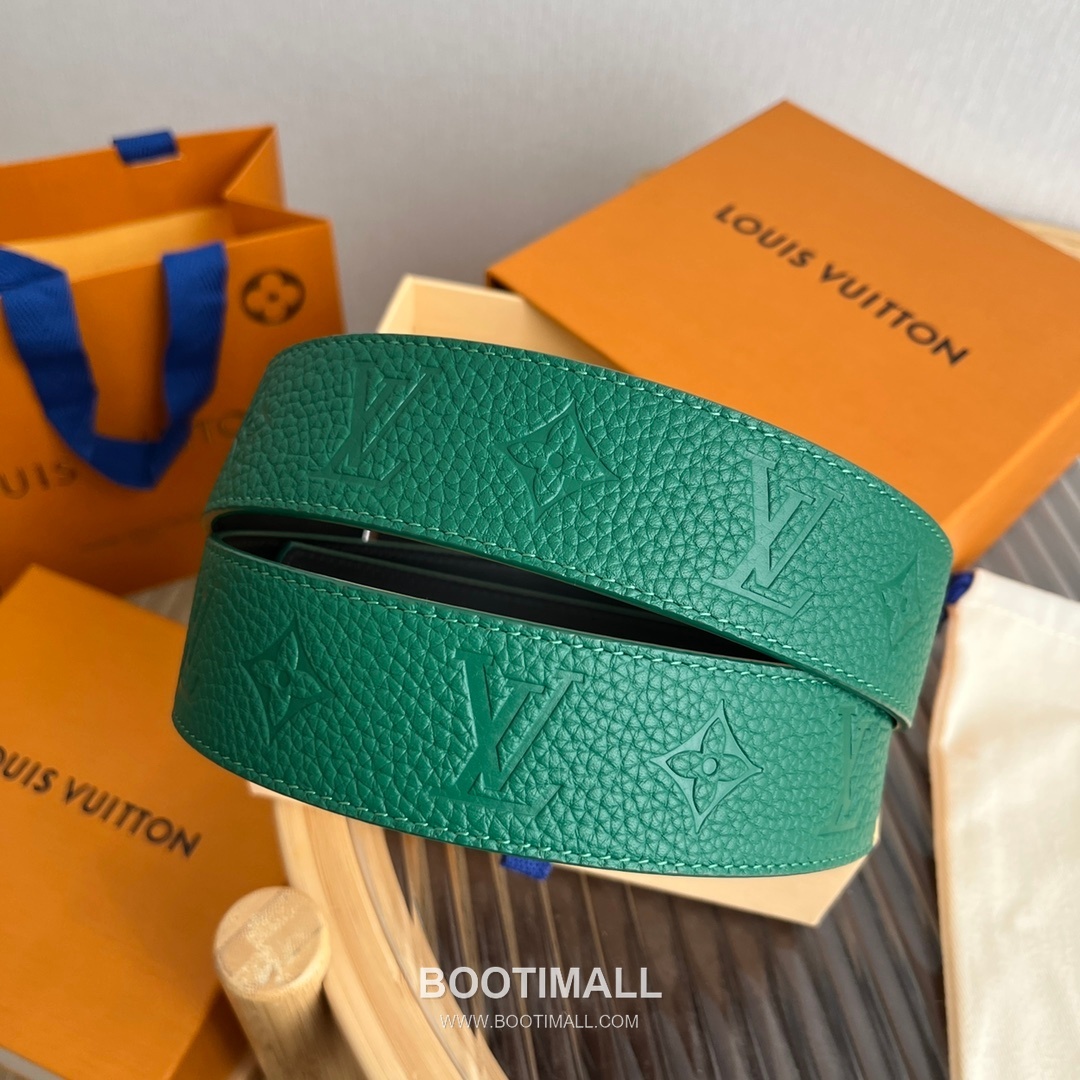 Louis Vuitton New Togo Embossed Buckle Calfskin Black Belt 루이비통 뉴 토고 엠보 버클 카프스킨 블랙 벨트 4cm 3